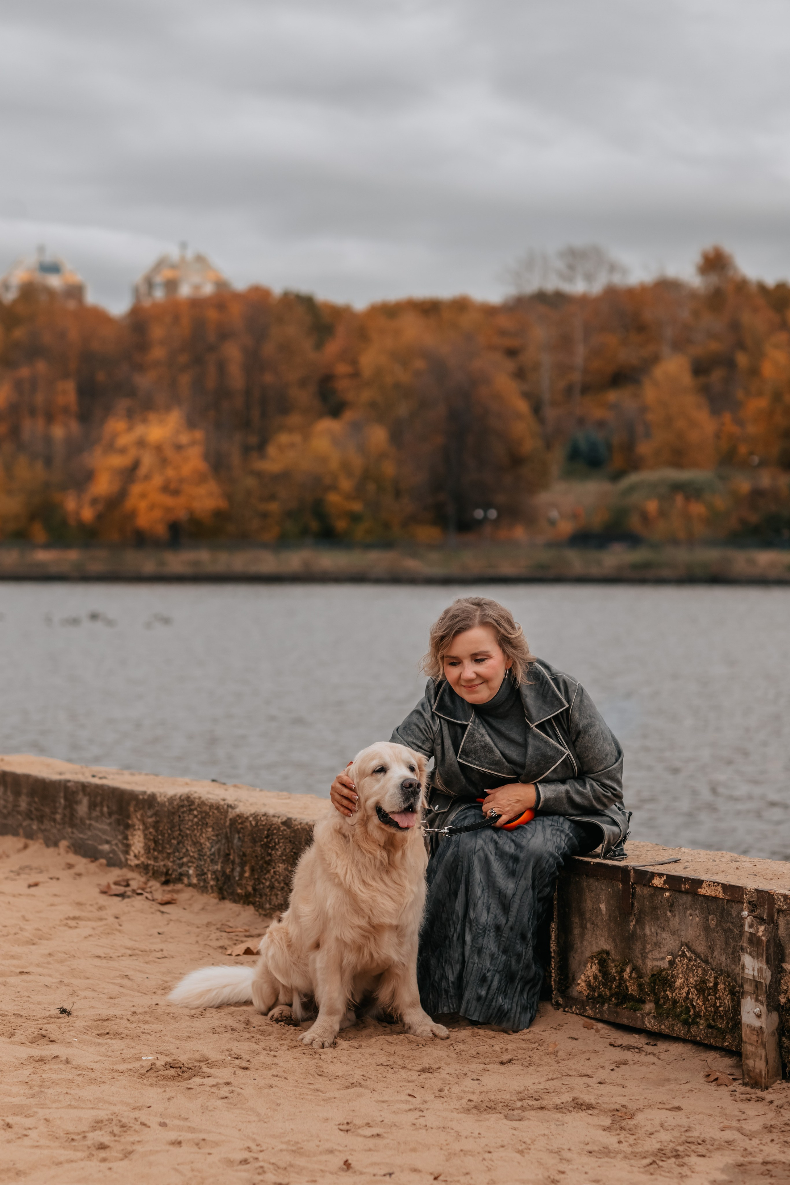 Рэм и семья, прогулка в осеннем парке. Семейный фотограф анималист Мария Крючкова