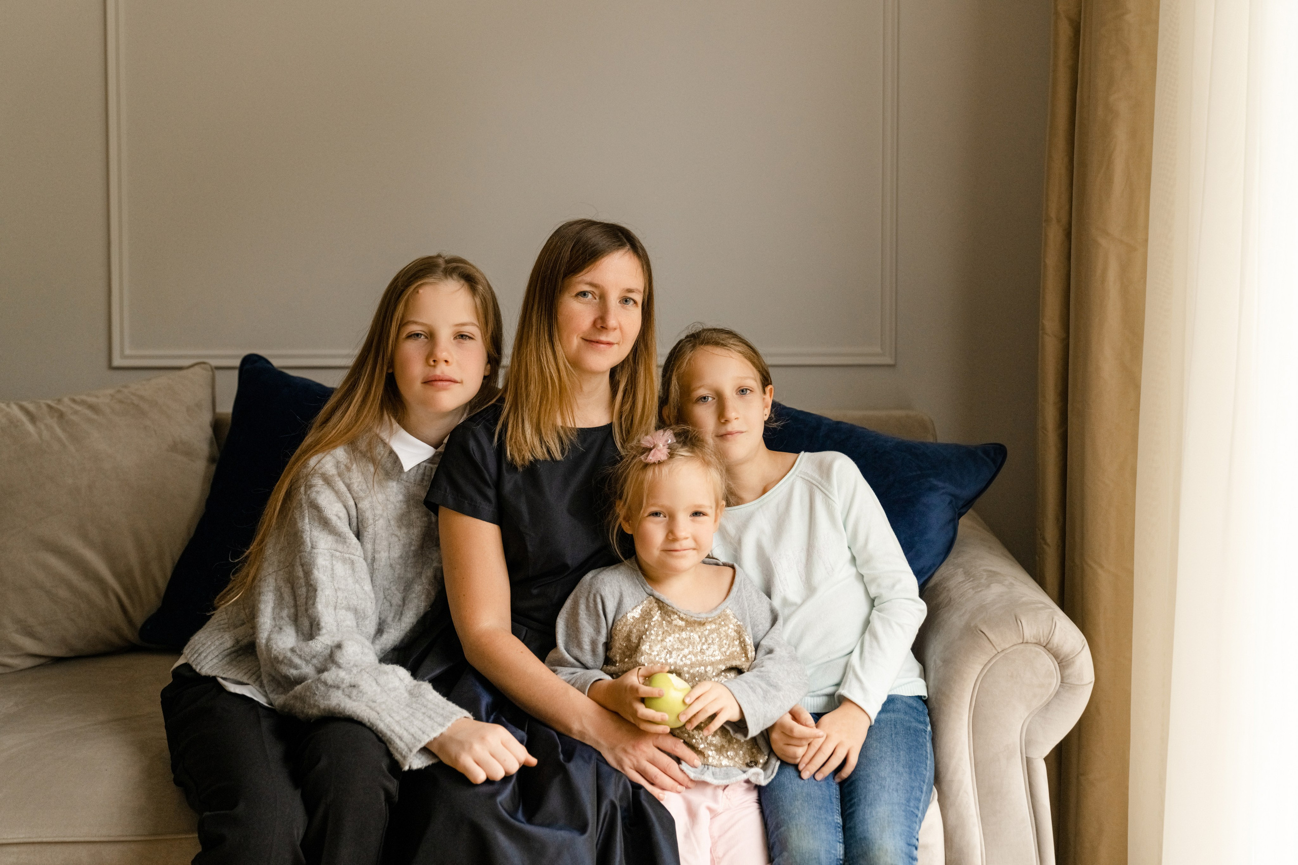 Семейные фотосессии в студии и дома. Свадебный и семейный фотограф в Санкт-Петербурге Олеся Еремеева