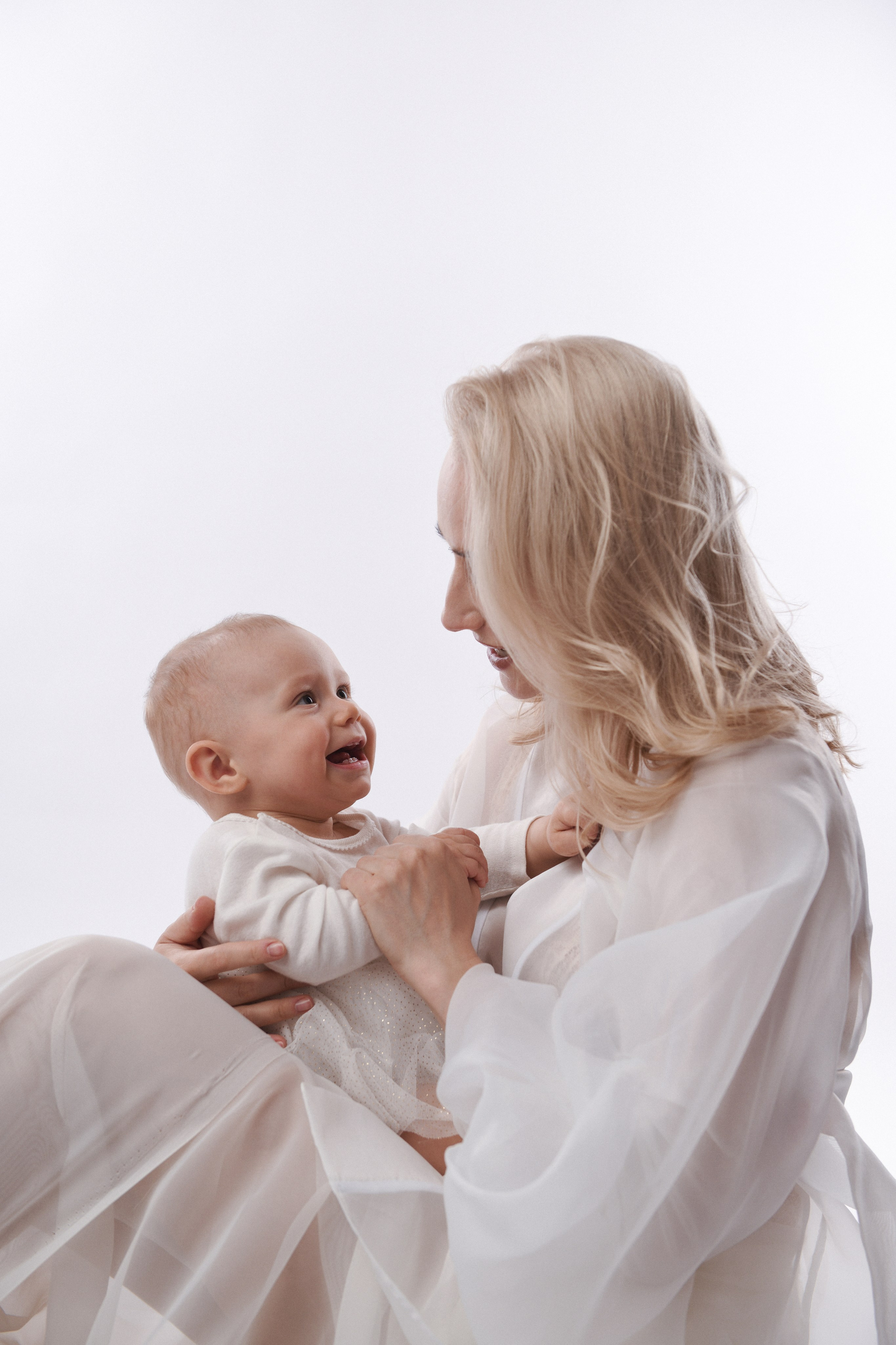 Мама и малыш. Фотограф новорожденных, беременных и детей до года Татьяна Николаева В