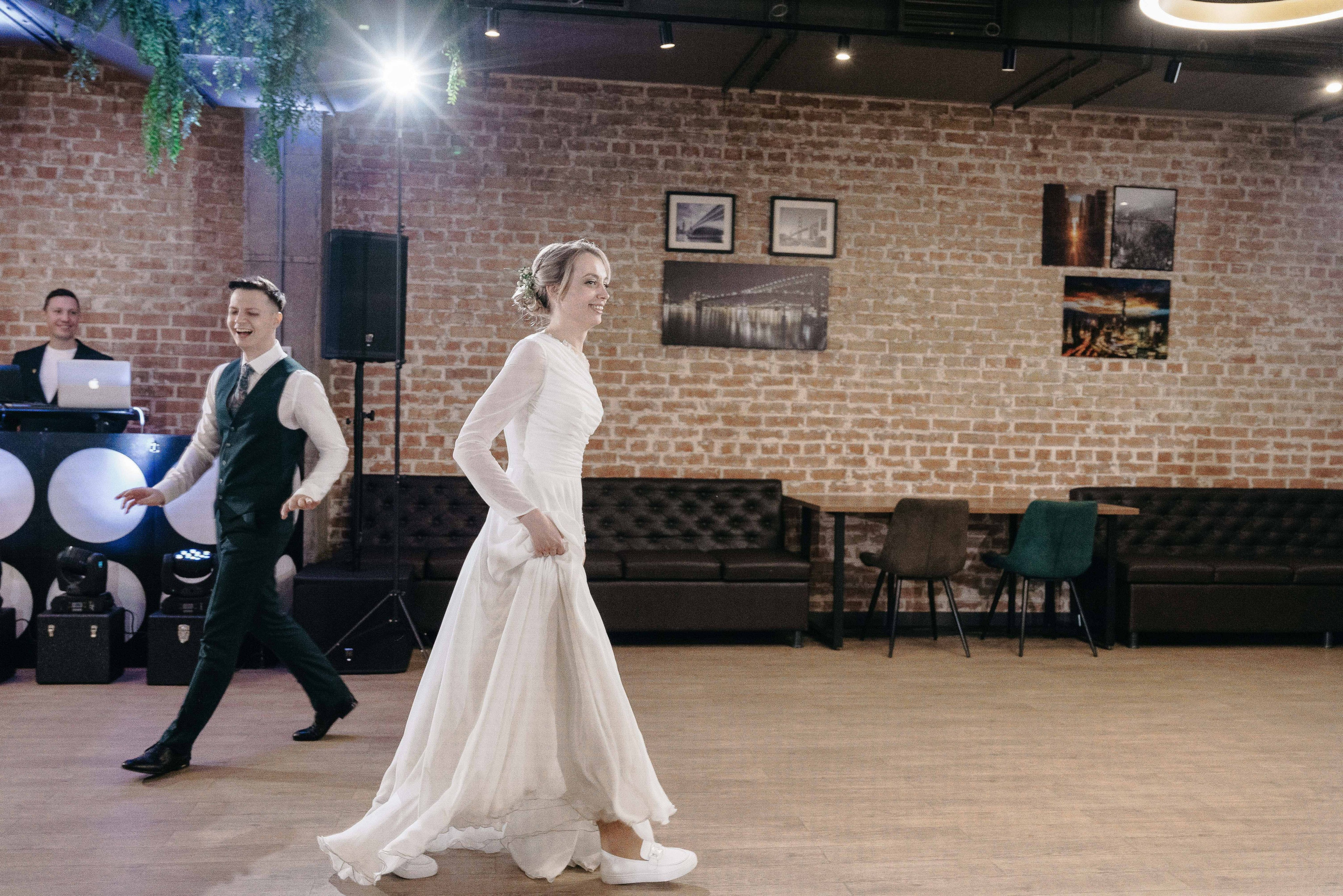 Артем и Галя. Тамара Власова