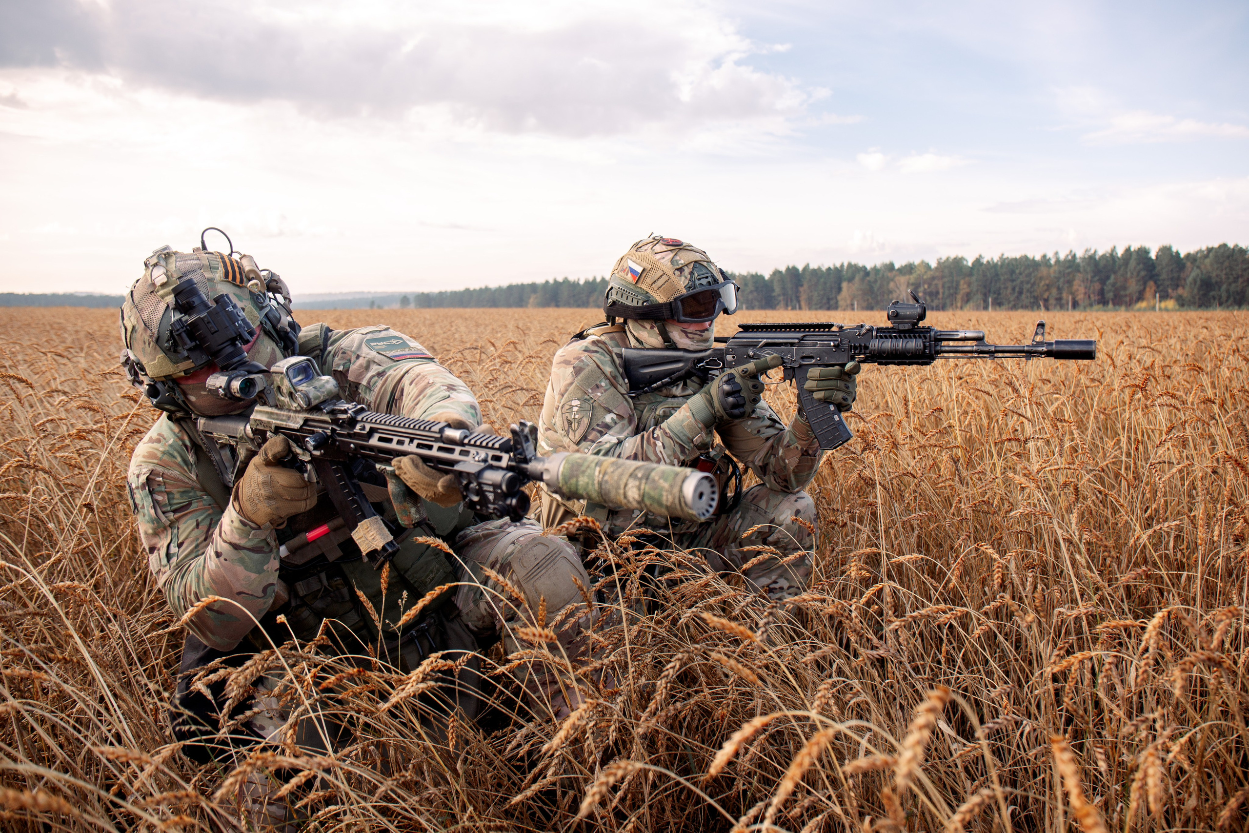 Поле. Для тех, кто не ждёт удачи, а создаёт её. Каждая фотосессия — это твой момент, твой стиль, твой успех. 📸