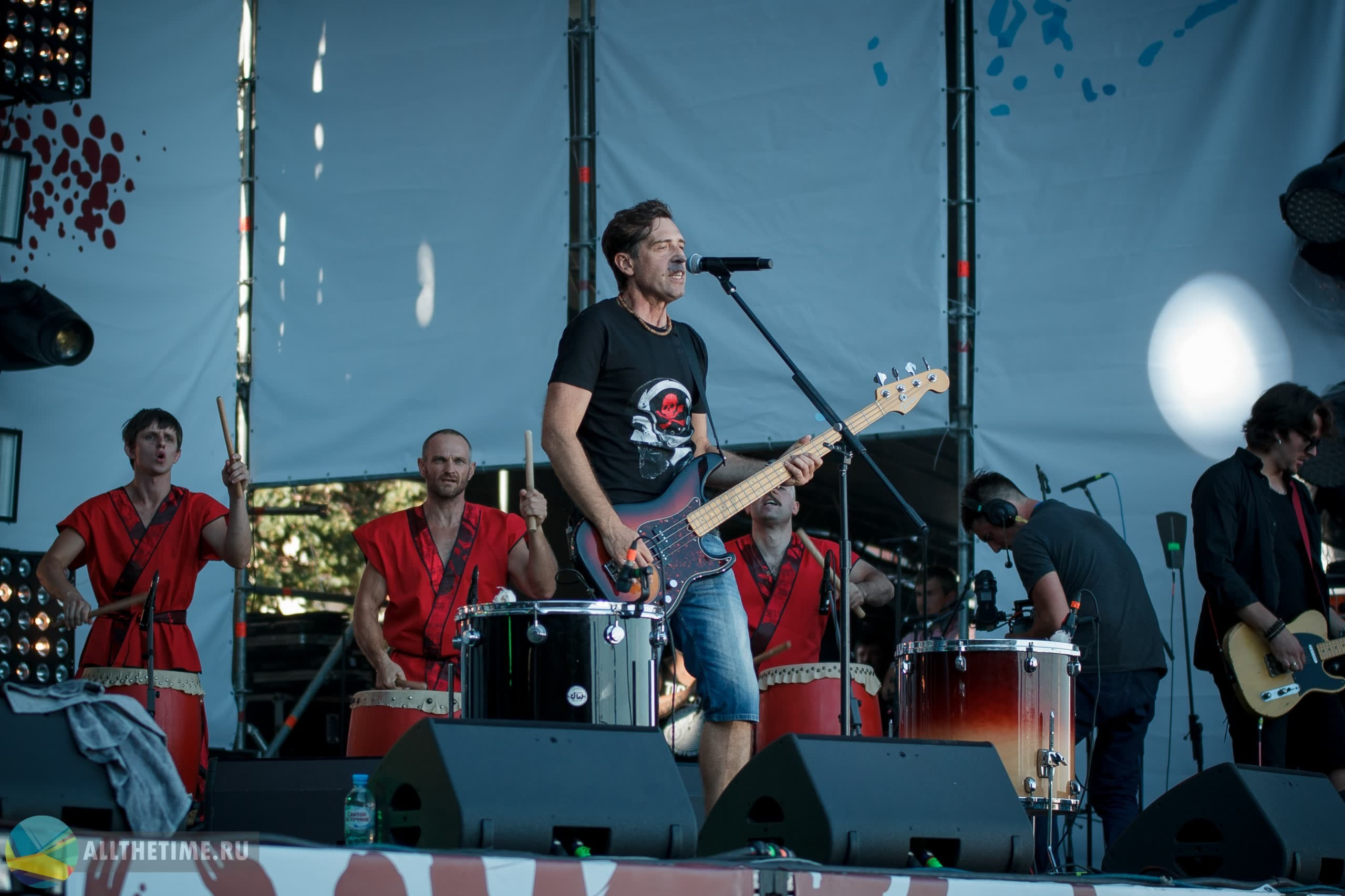 НАШИ В ГОРОДЕ. Магия музыки в кадре: Концертная Фотография