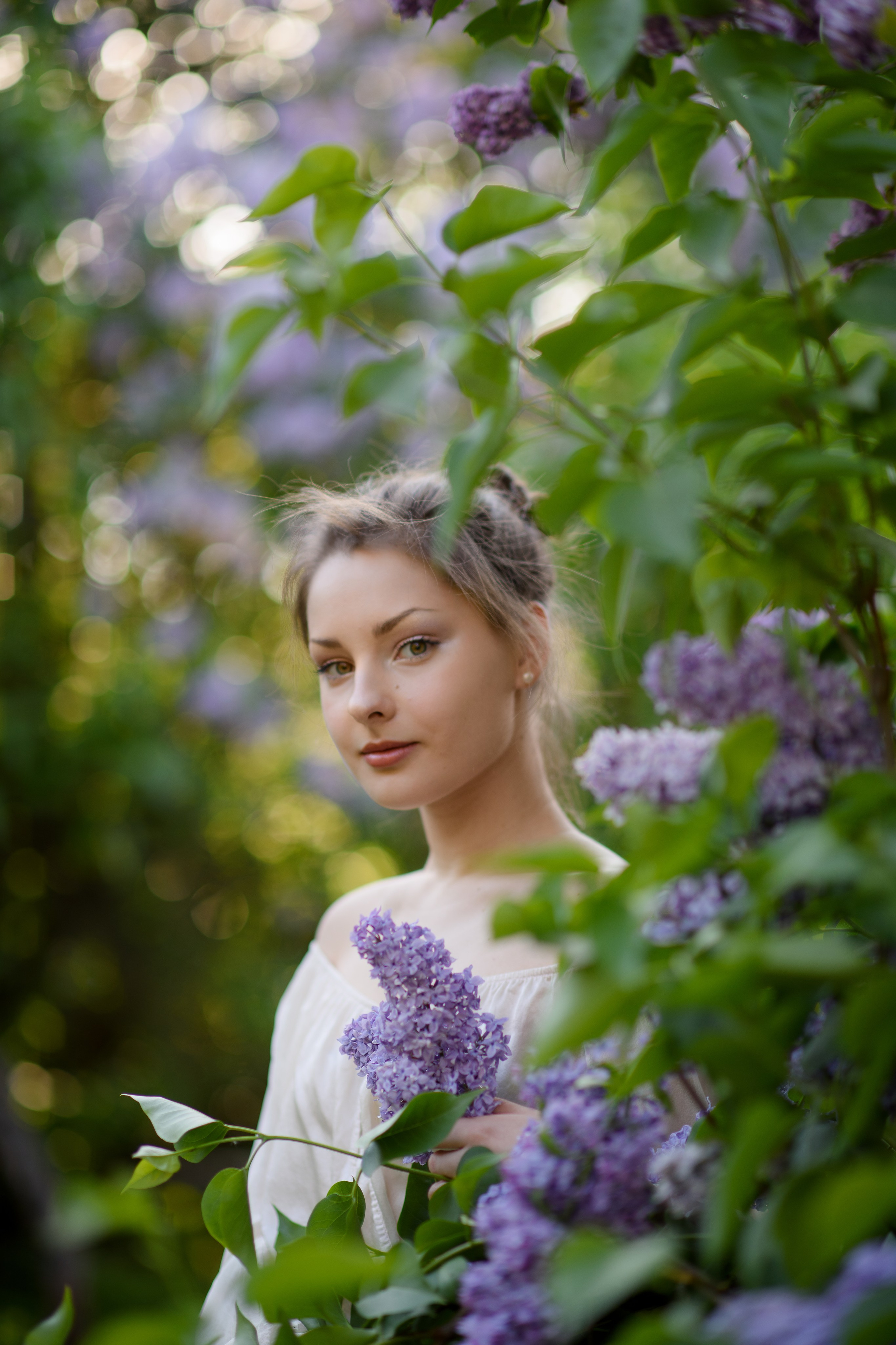 Фотосессия в сиреневом саду. Главная