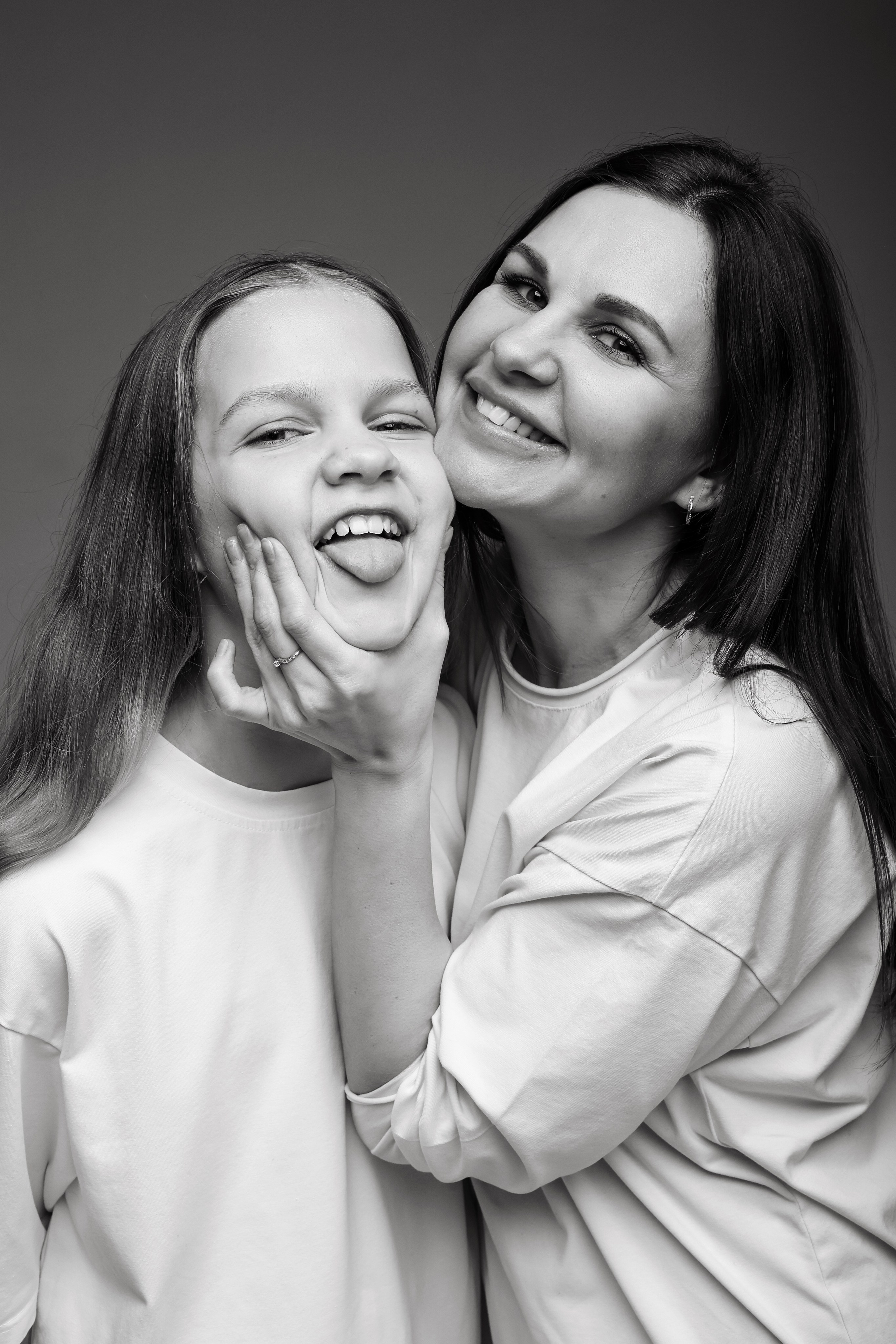 Наталья и Виолетта. Главная