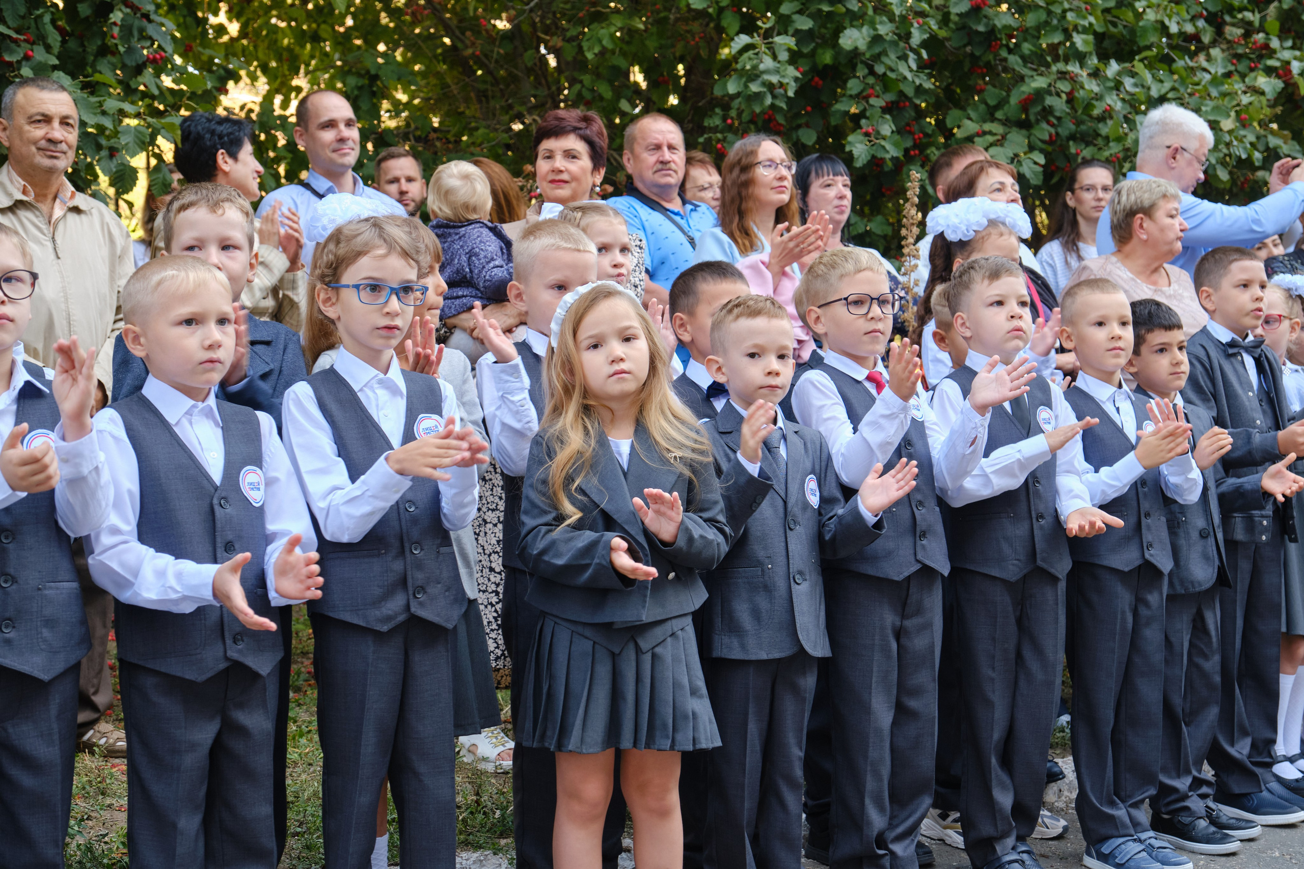Школьный фотограф Самара. Фотосессия класса в школе, в студии. Цена