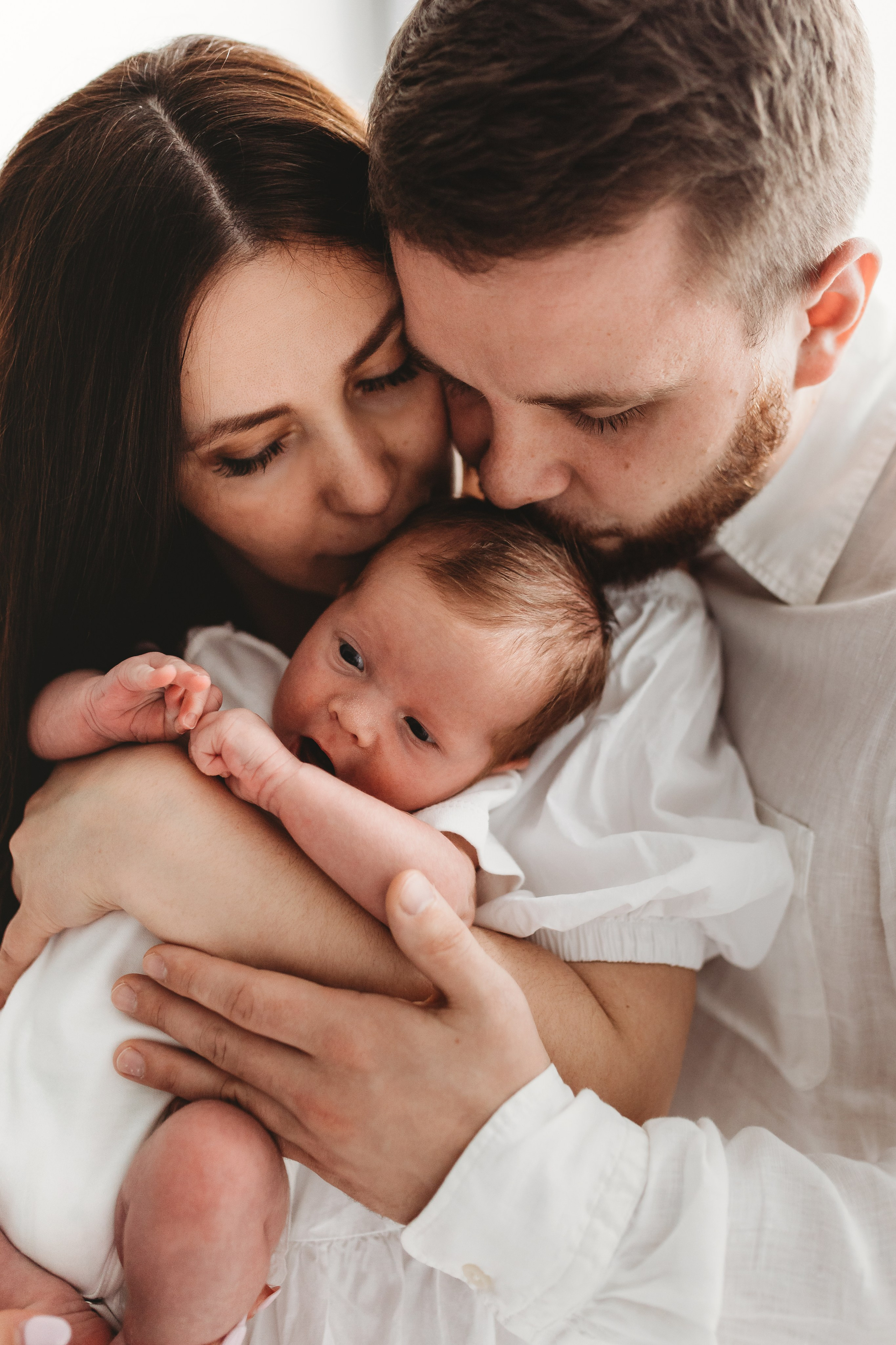 Александр с семьей 🤍. Фотограф Новорожденных в Москве Илона Шубина