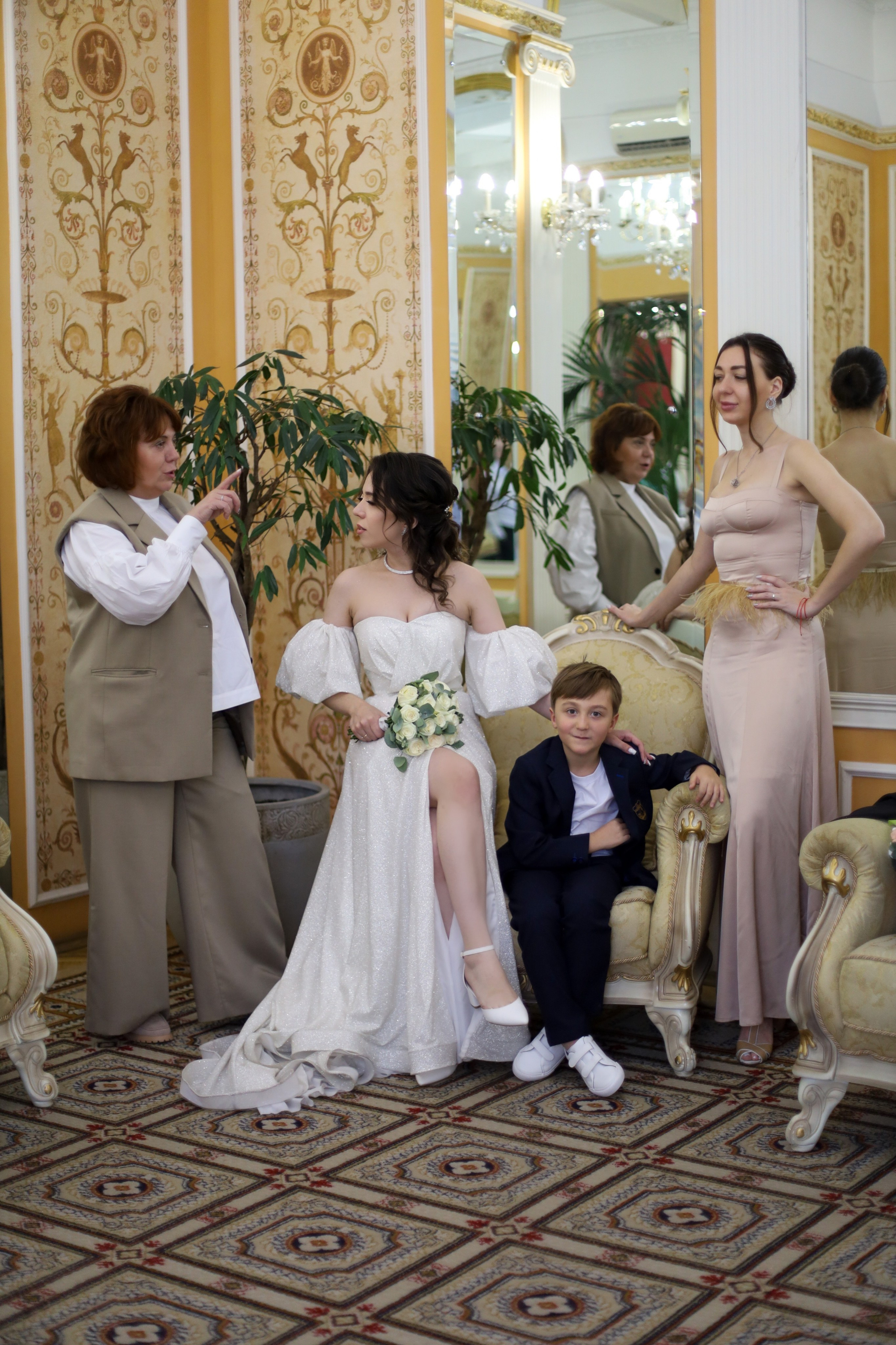 Виктория и Павел. ЗАГС 1. Парк Горького. Главная