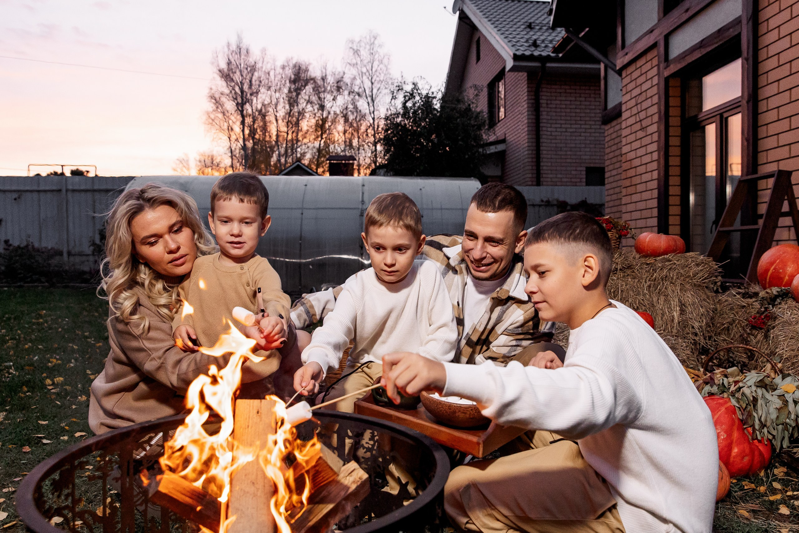 Эдуард и Дарья с сыновьями. Свадебный и семейный фотограф в Челябинске Юлия Ишимова