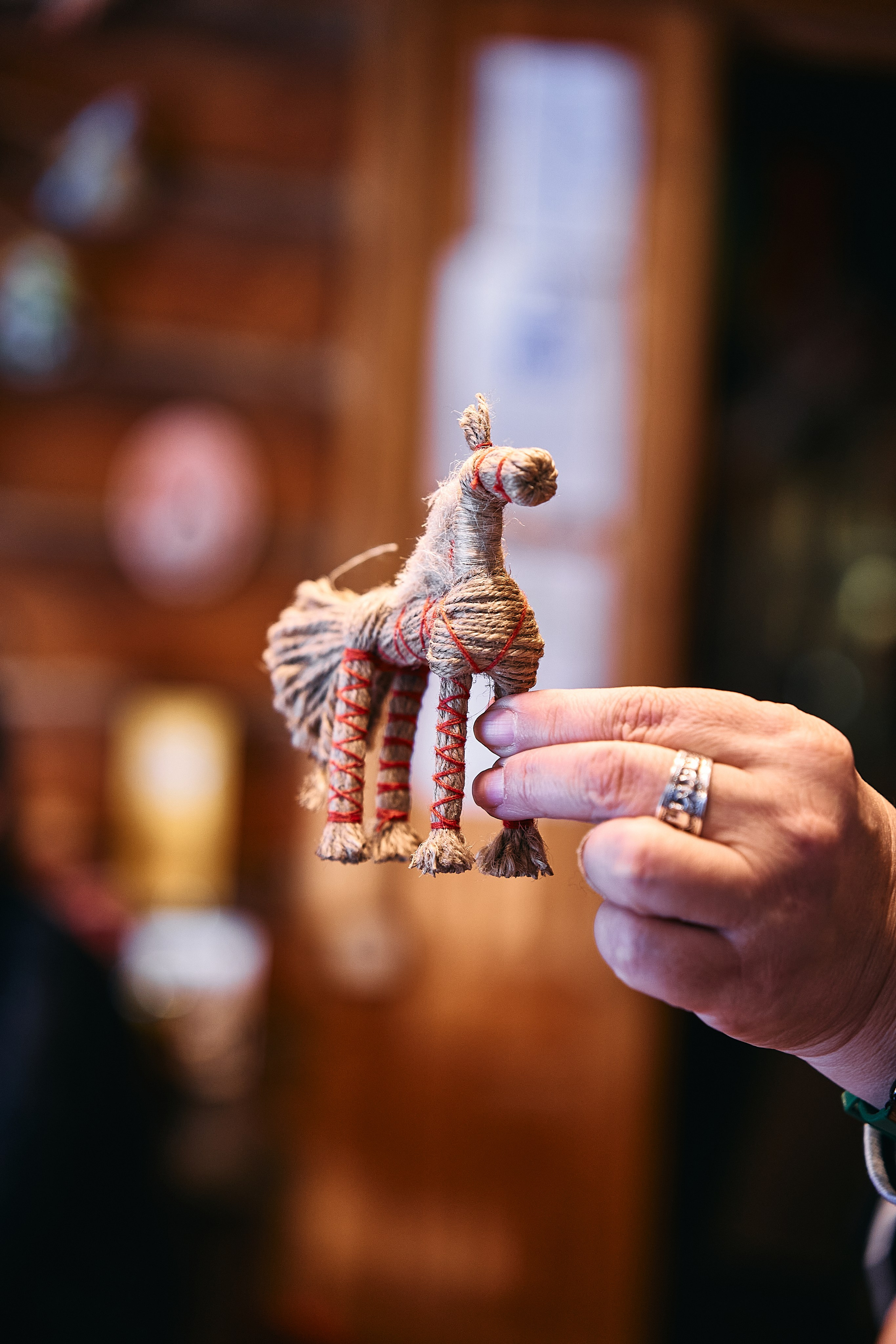 О значении лошади в русской культуре, вспомнить сказки, в которых конь играет важную роль, будет интересно и мальчикам, и девочкам.