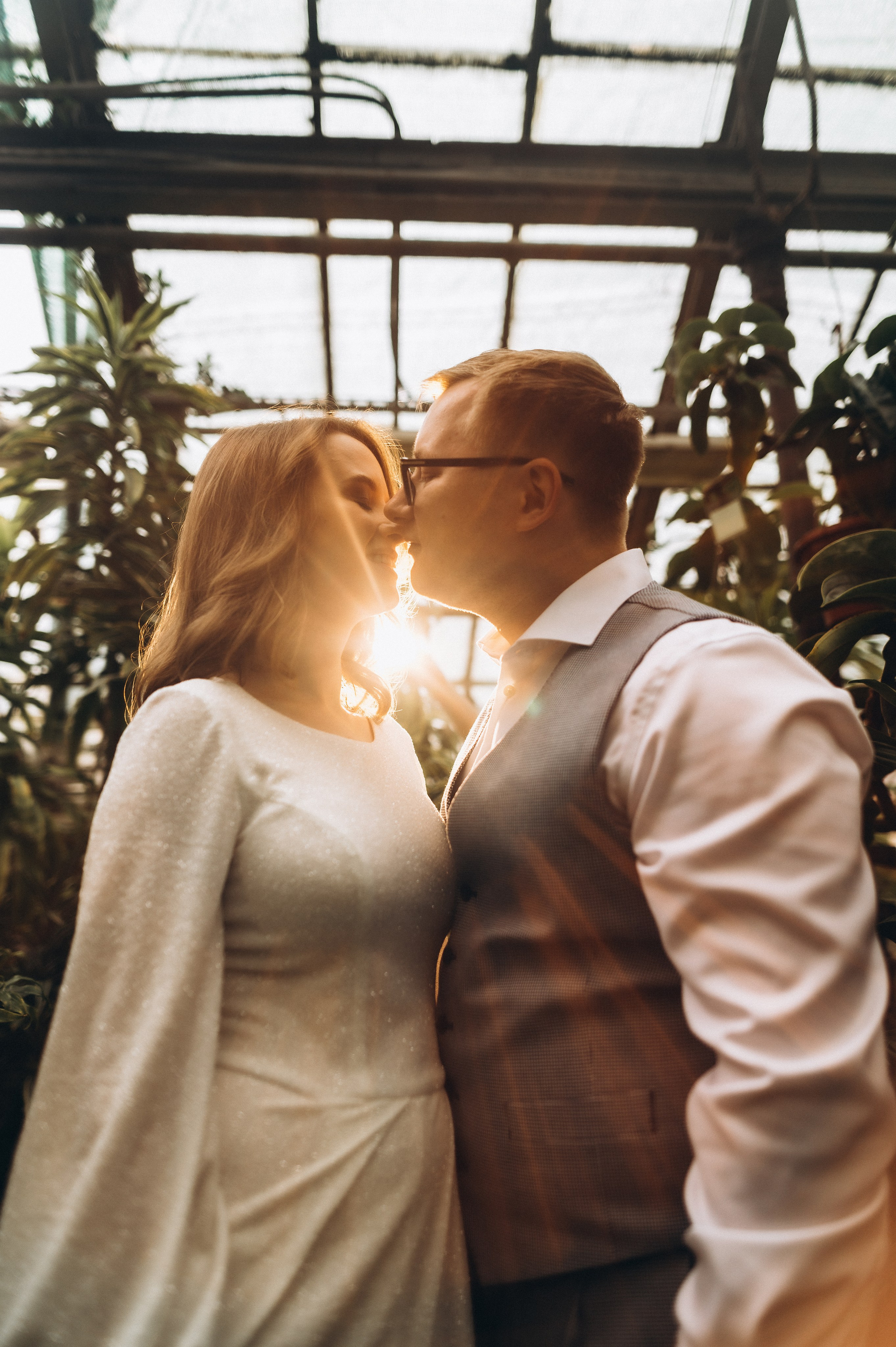 Загс+Оранжерея (камерная свадьба). Фотограф ПИТЕР СПБ Надежда Баранова