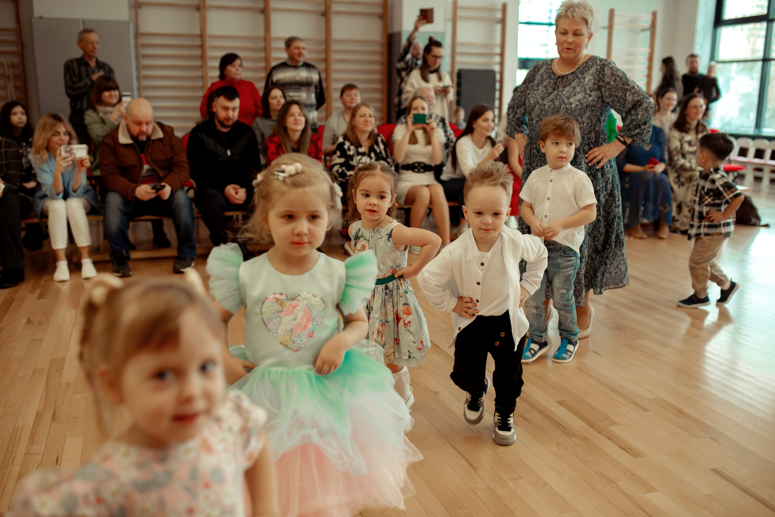 Праздник весны в детском саду. Семейный и детский фотограф в Москве Дорогова Екатерина