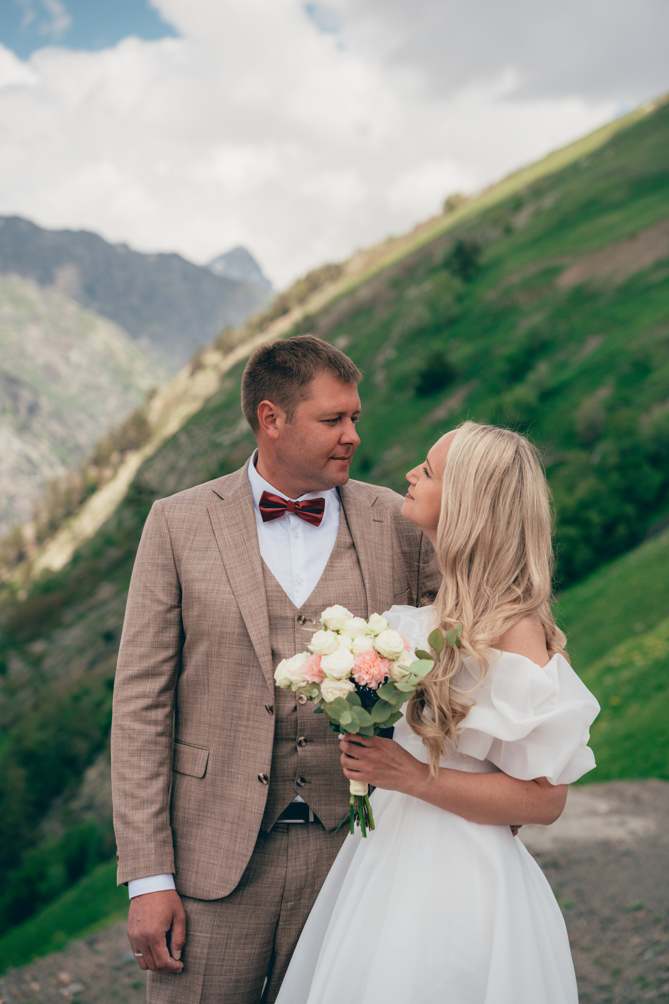 Съемка для брендов одежды КМВ Пятигорск, Железноводск, Ессентуки, Кисловодск Архыз Домбай Фотосессия. Фотограф КМВ|ГОРЫ Пятигорск Железноводск Ессентуки Кисловодск Домбай Архыз Эльбрус