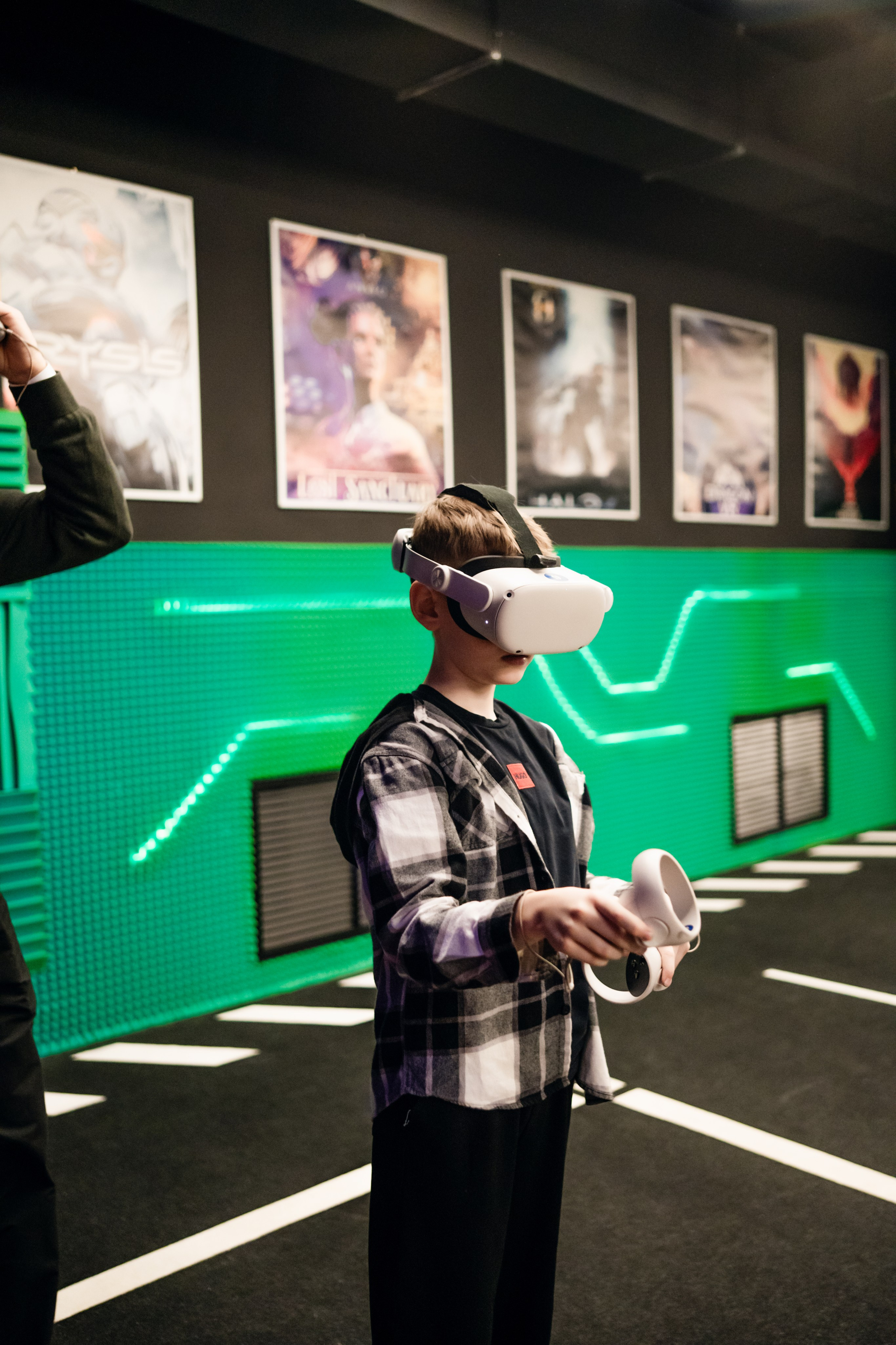 VR (November-December 2024). Felixtones