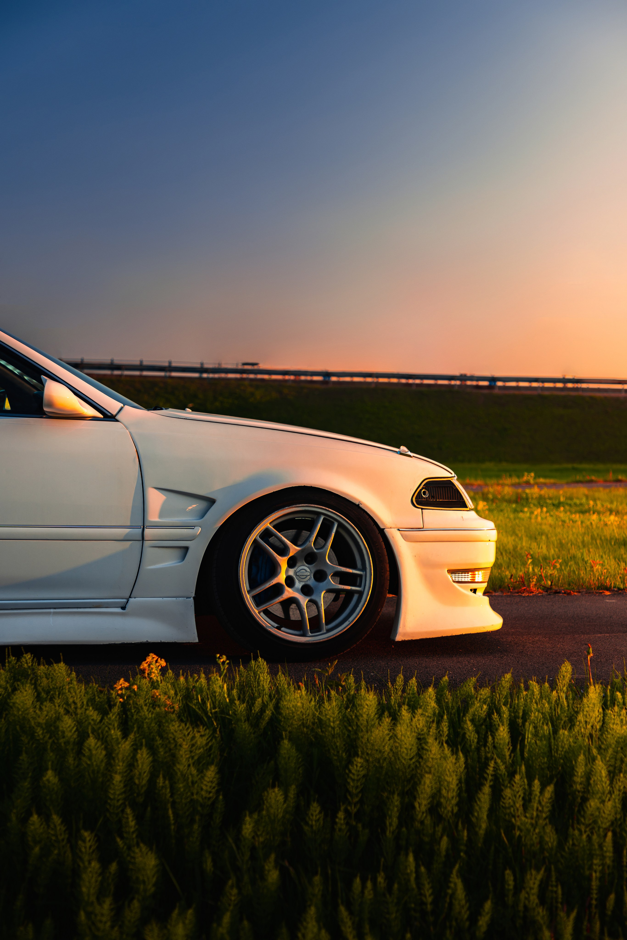 Toyota Mark II JZX100 на закате