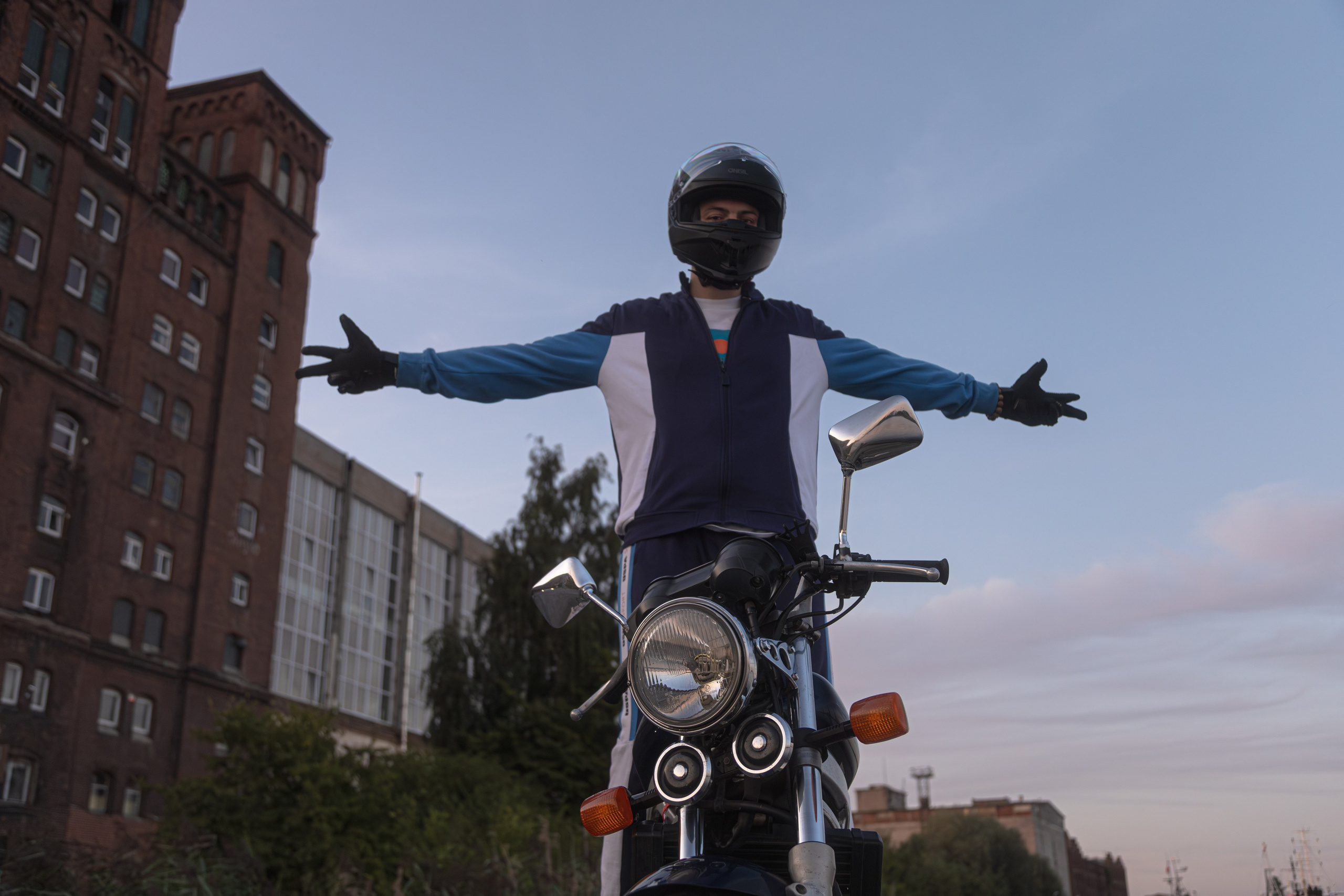 Daniil R. — Digital Noise —