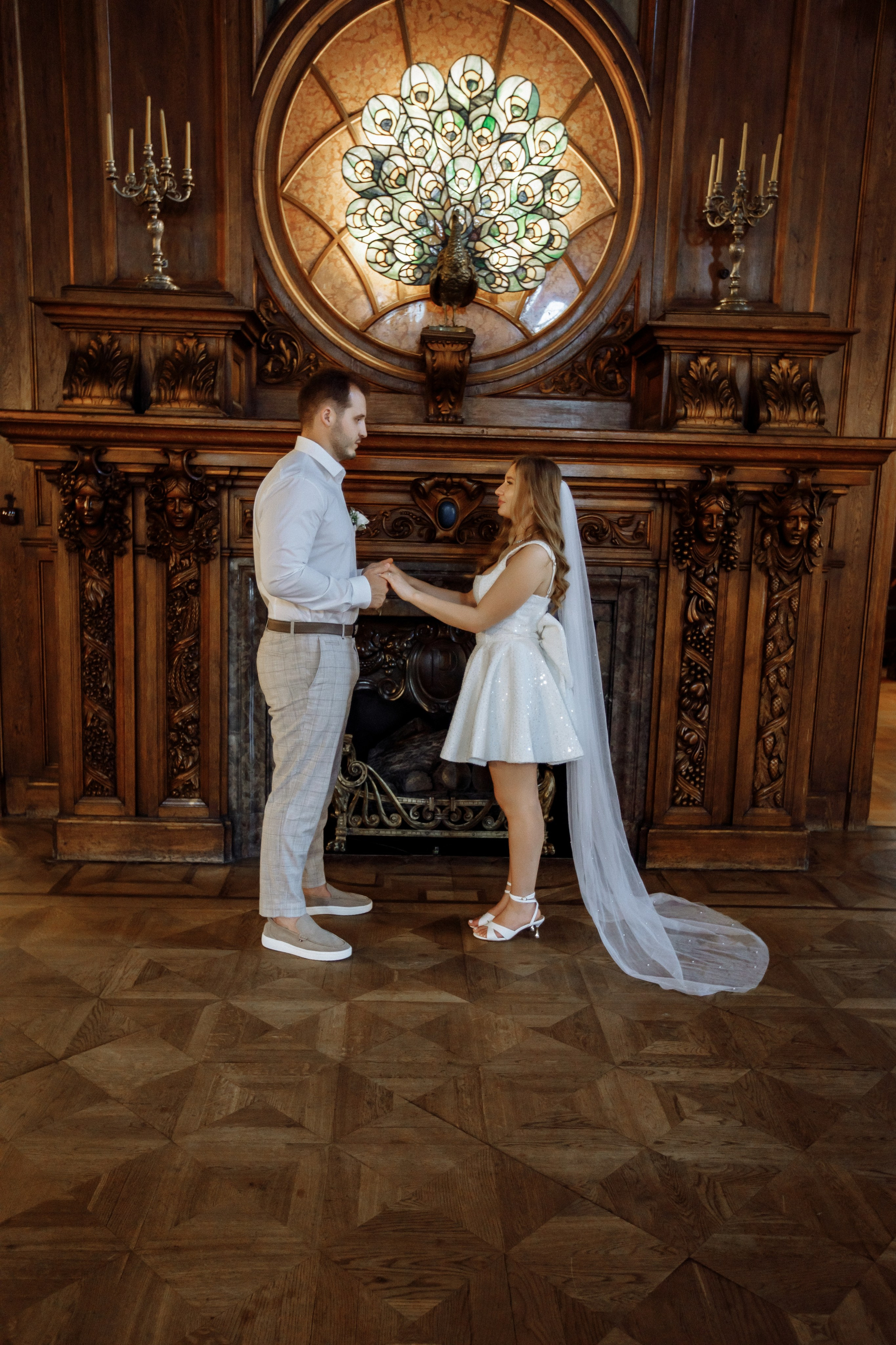 Ślubna sesja zdjęciowa w Pałacu Poznańskiego-Muzeum Miasta Łodzi. Свадебный фотограф Варшава Лодзь Польша Елена Юцова