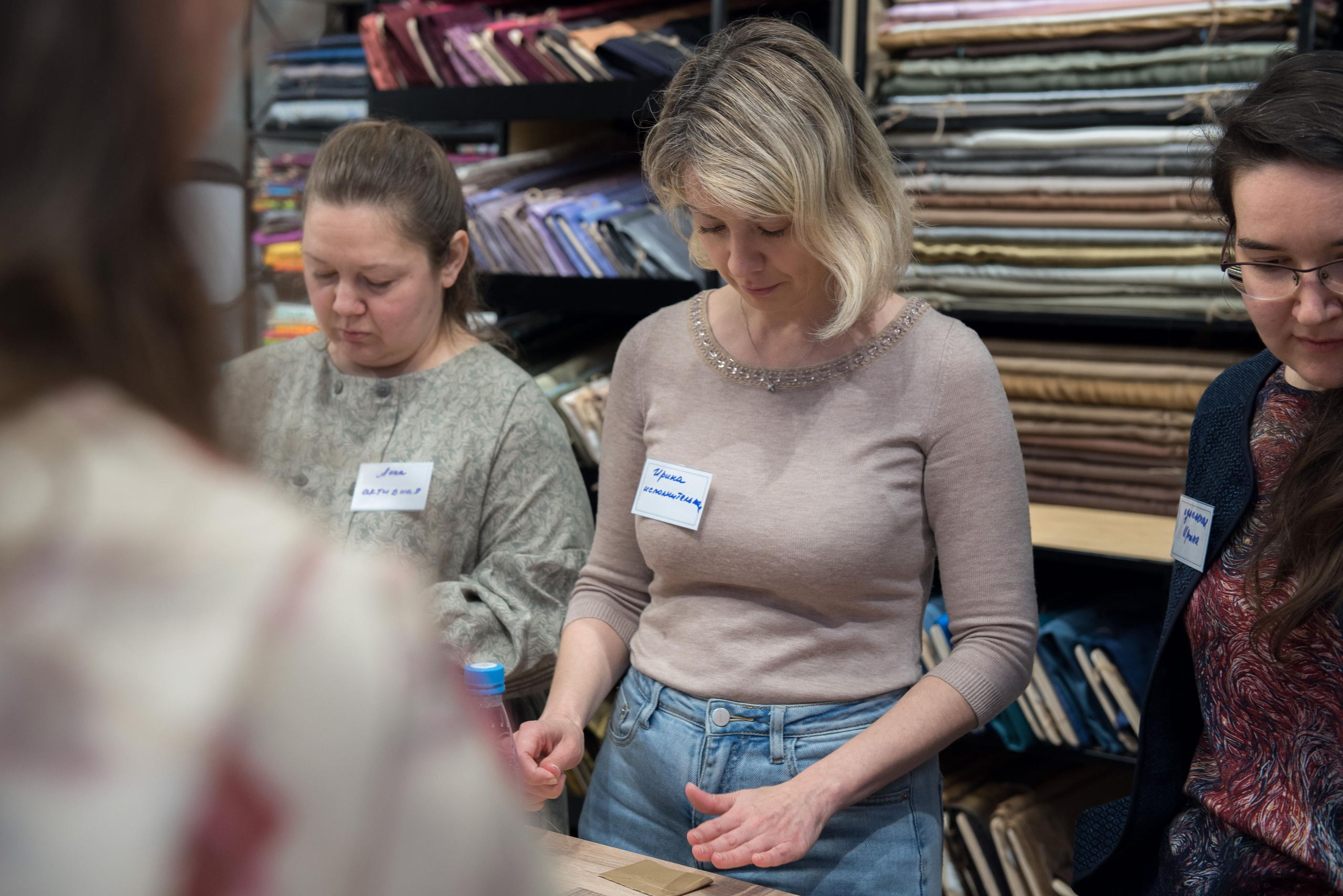 МК по петлям. Бренд-фотограф для экспертов и блогеров в Москве Влада Горбовская
