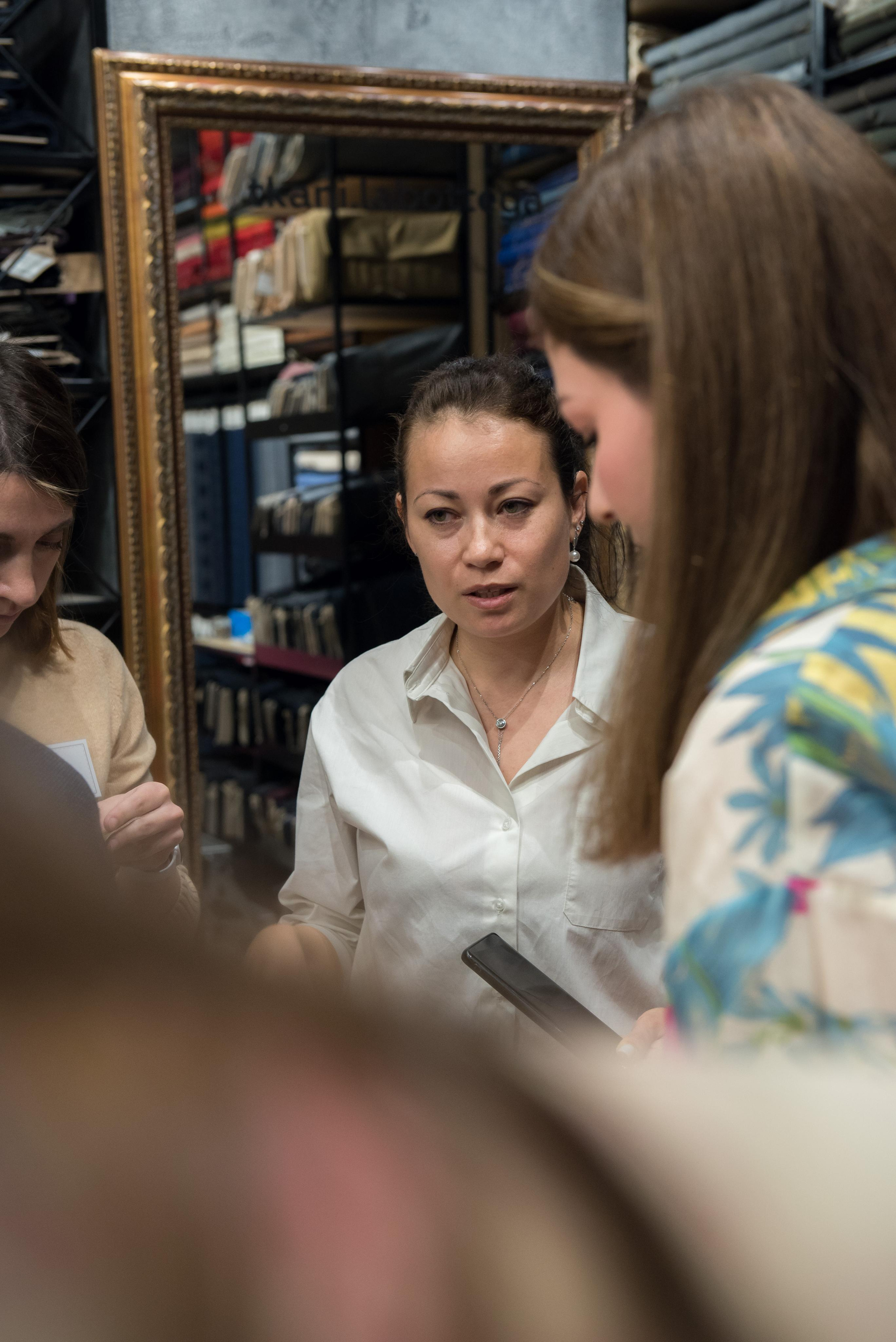 МК по петлям. Бренд-фотограф для экспертов и блогеров в Москве Влада Горбовская
