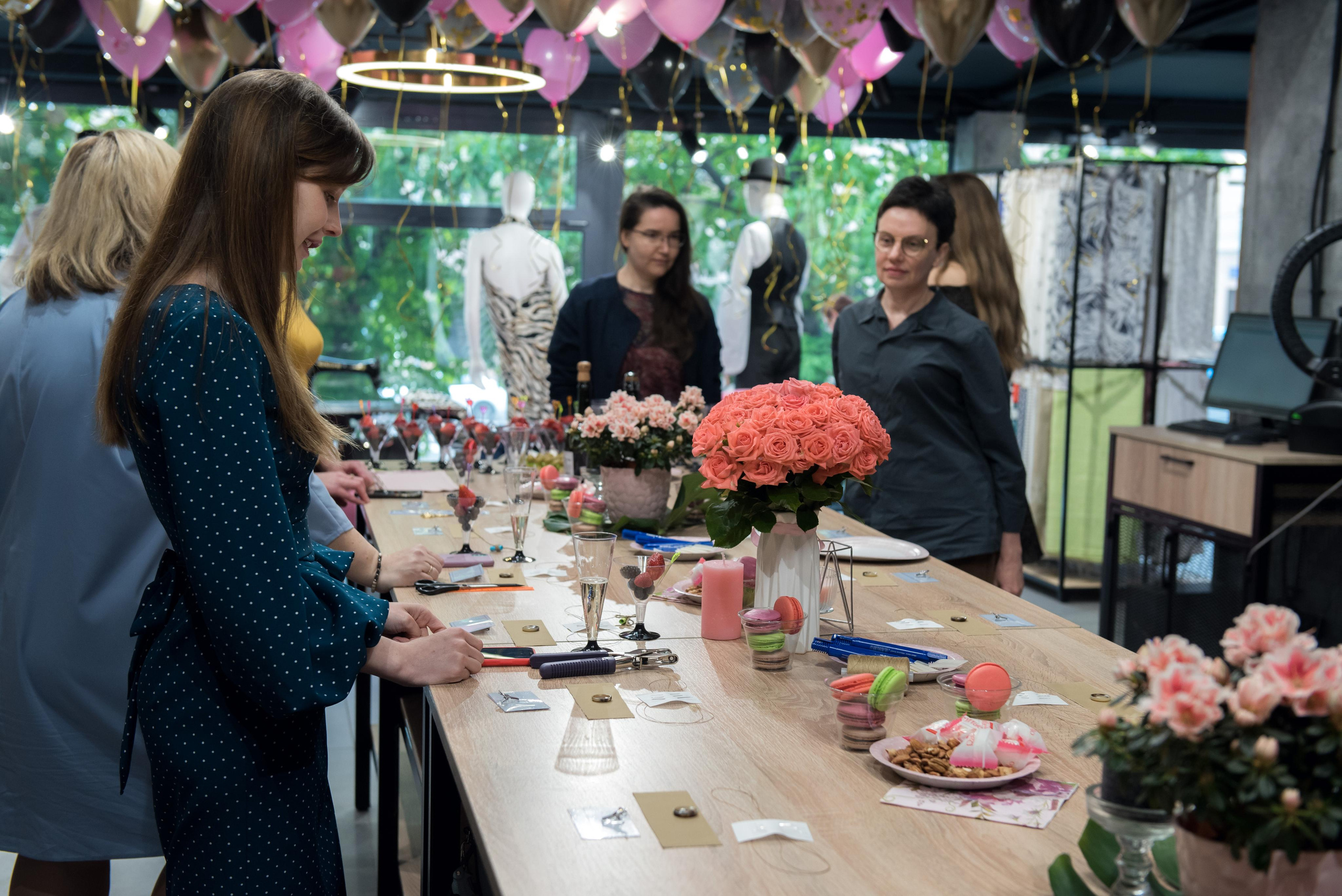 МК по петлям. Бренд-фотограф для экспертов и блогеров в Москве Влада Горбовская