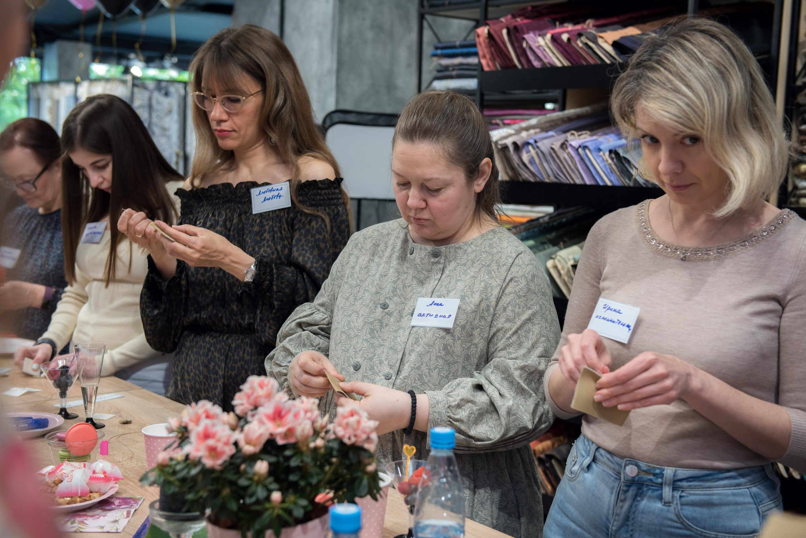 МК по петлям. Бренд-фотограф для экспертов и блогеров в Москве Влада Горбовская