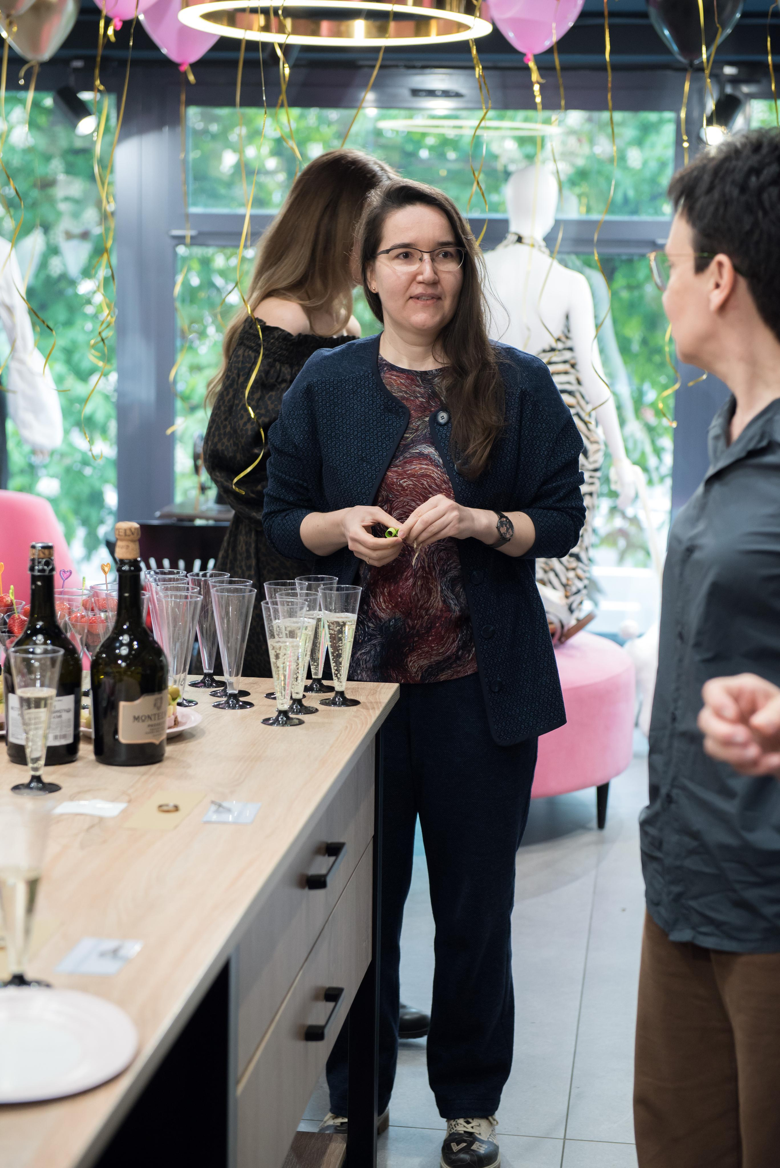 МК по петлям. Бренд-фотограф для экспертов и блогеров в Москве Влада Горбовская