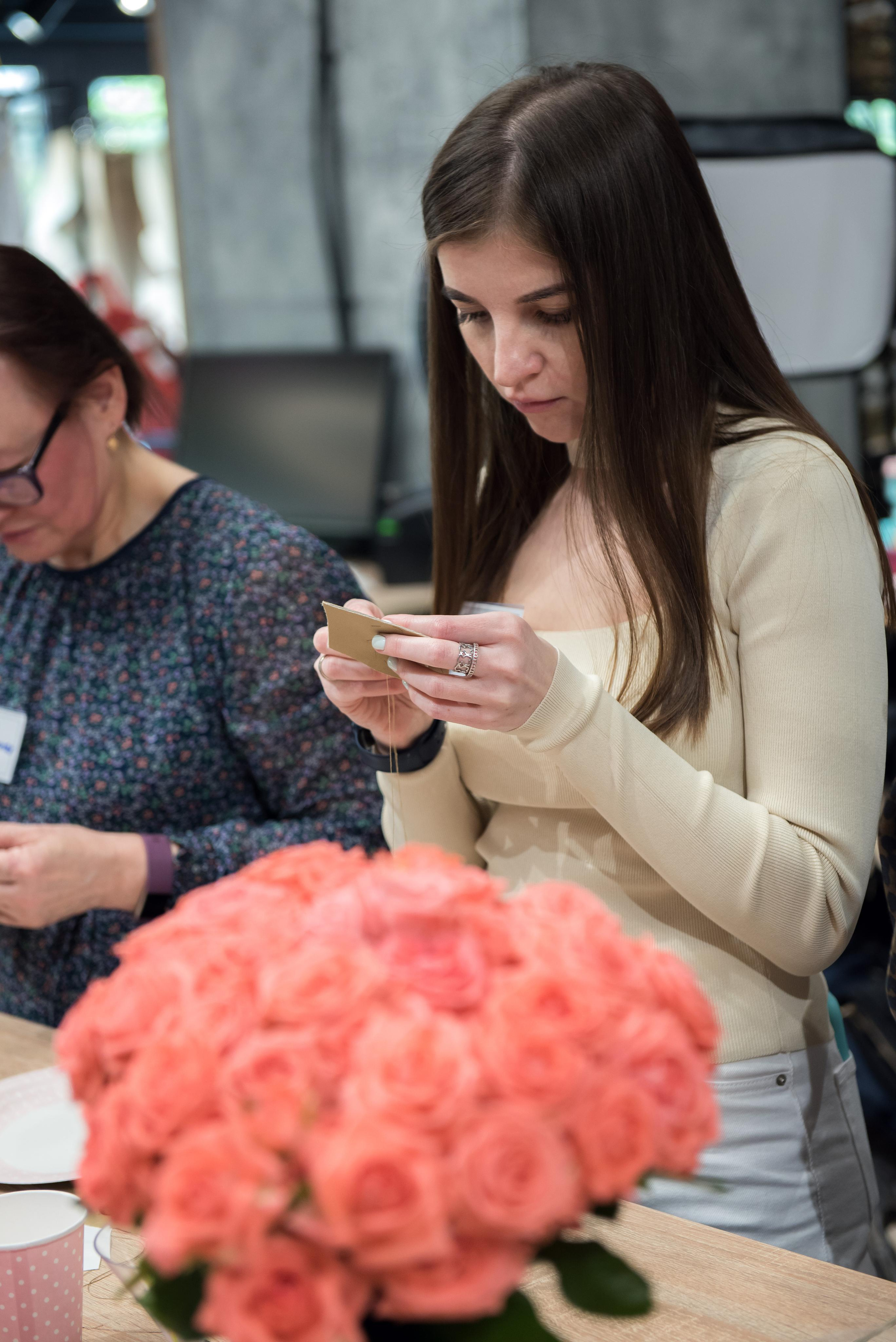 МК по петлям. Бренд-фотограф для экспертов и блогеров в Москве Влада Горбовская