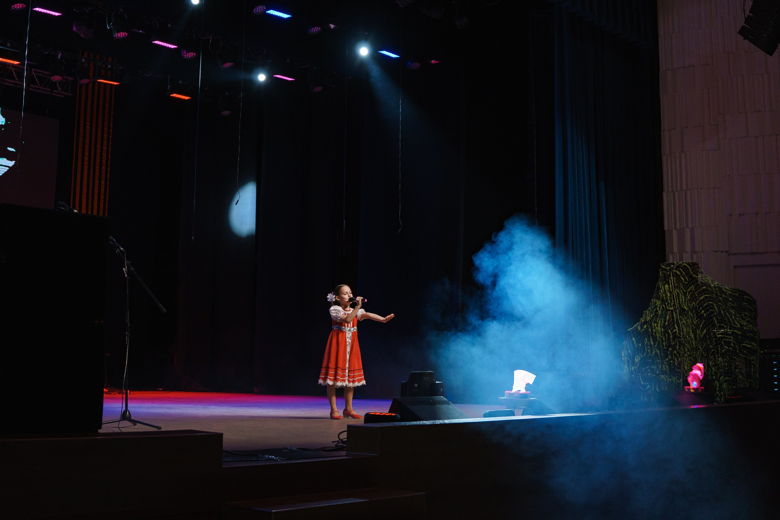 Гала-концерт XXXIII Регионального фестиваля солдатской и патриотической песни «Защитники Отечества». Портретный и репортажный фотограф в Воронеже: Анастасия Пузикова