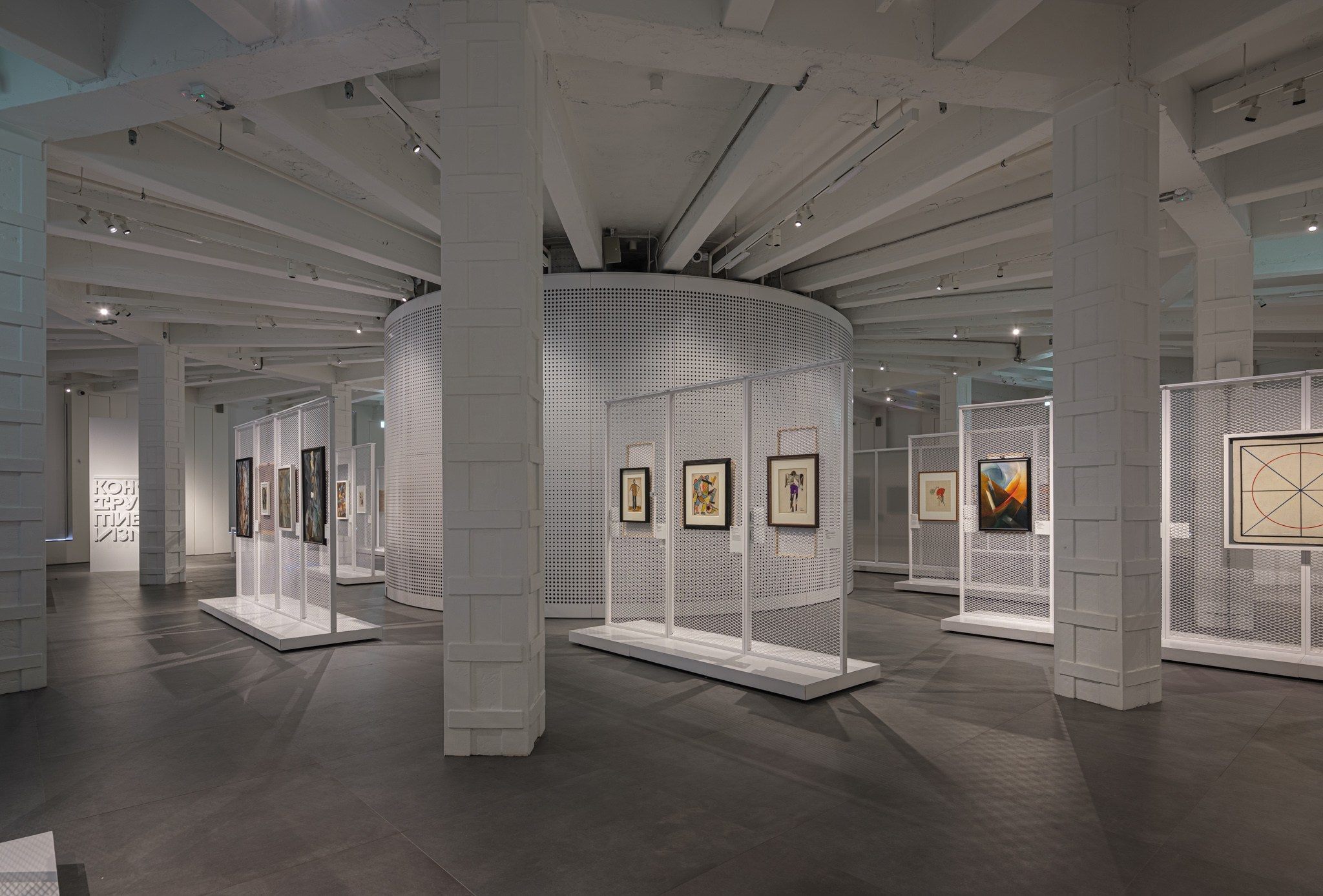 «Конструктивизм. Начало. 1922» Центр «Зотов» для ЧАРТ (Сергей Чобан/Александра Шейнер) 2022. Фотограф Василий Буланов