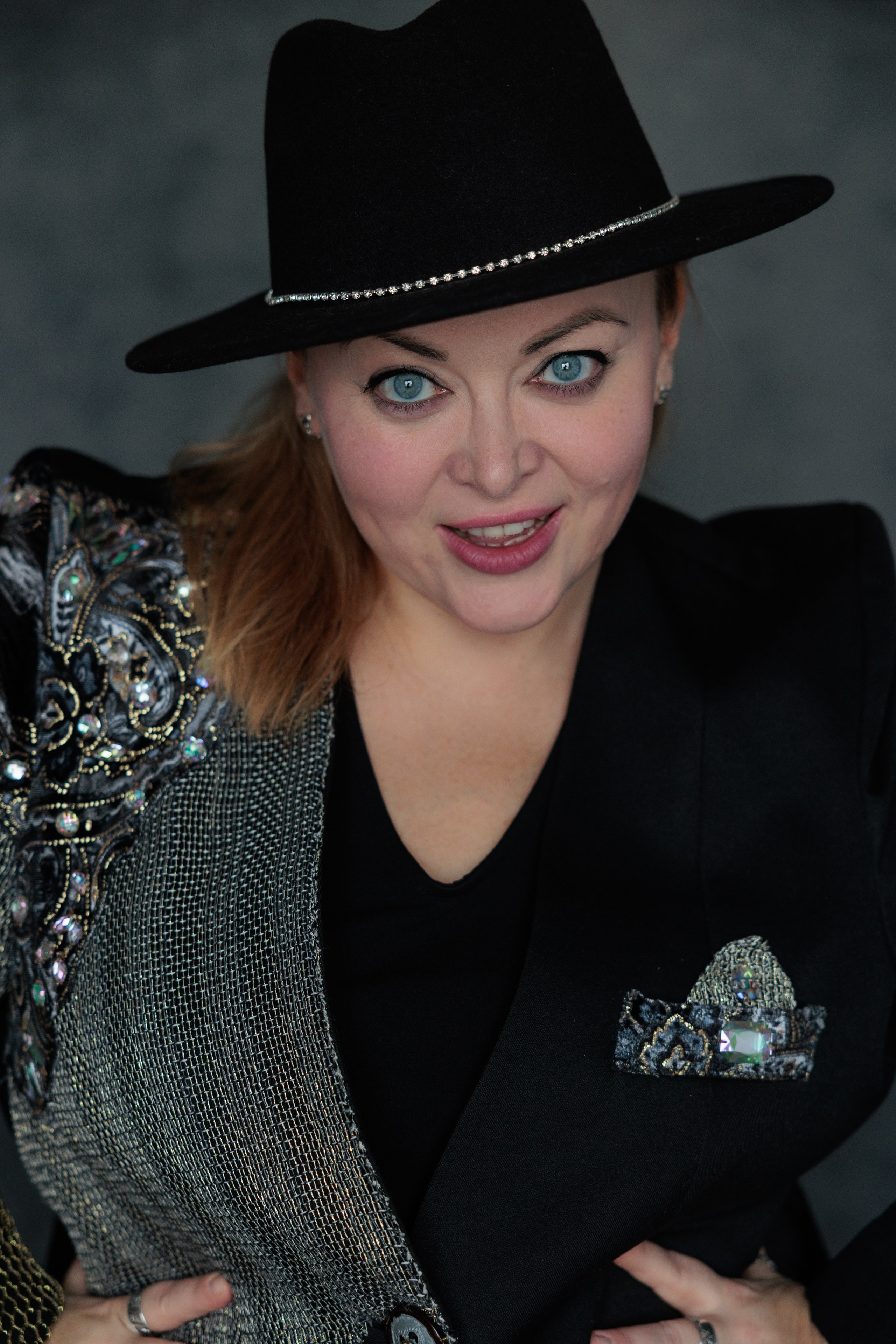 ОЛЕСЯ. Я фотограф из Москвы к Вашим услугам