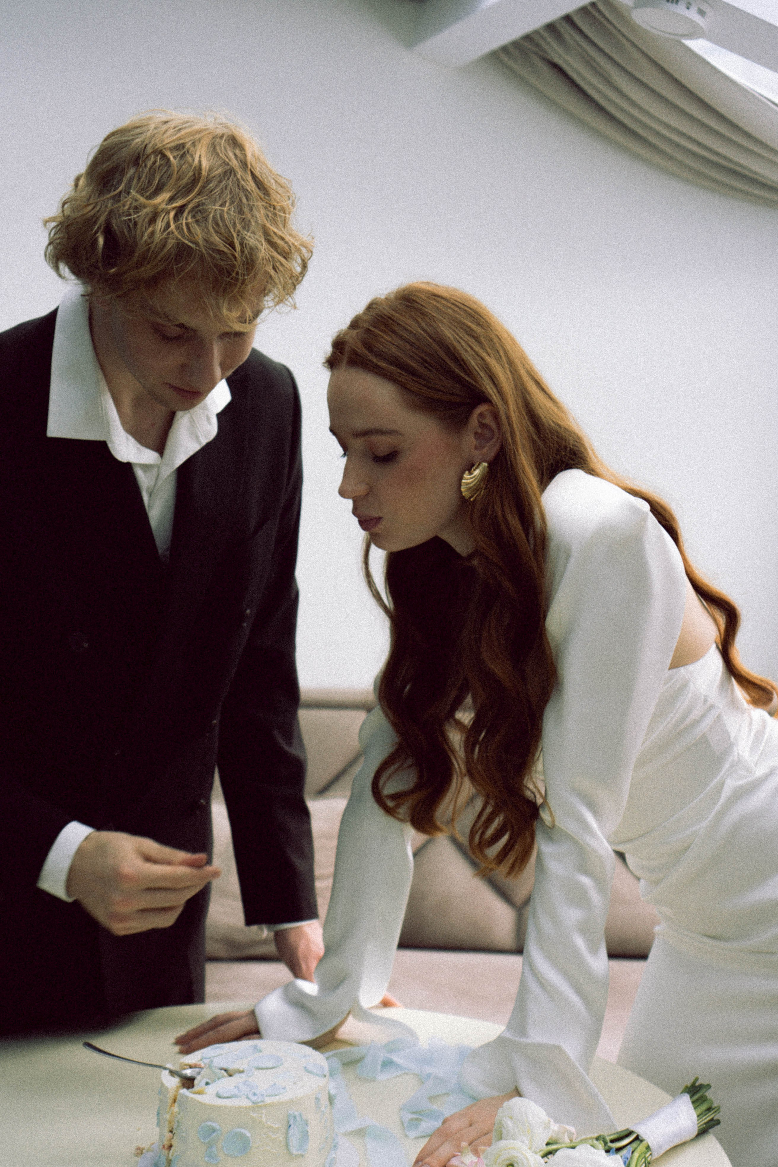 СВАДЕБНАЯ СЬЕМКА В ОТЕЛЕ. СБОРЫ ЖЕНИХА И НЕВЕСТЫ И ТАКЖЕ ТОР И ПОДГОТОВКА К ПРОГУЛКЕ. Профессиональный фотограф, Санкт-Петербург — Виктория Богомолова