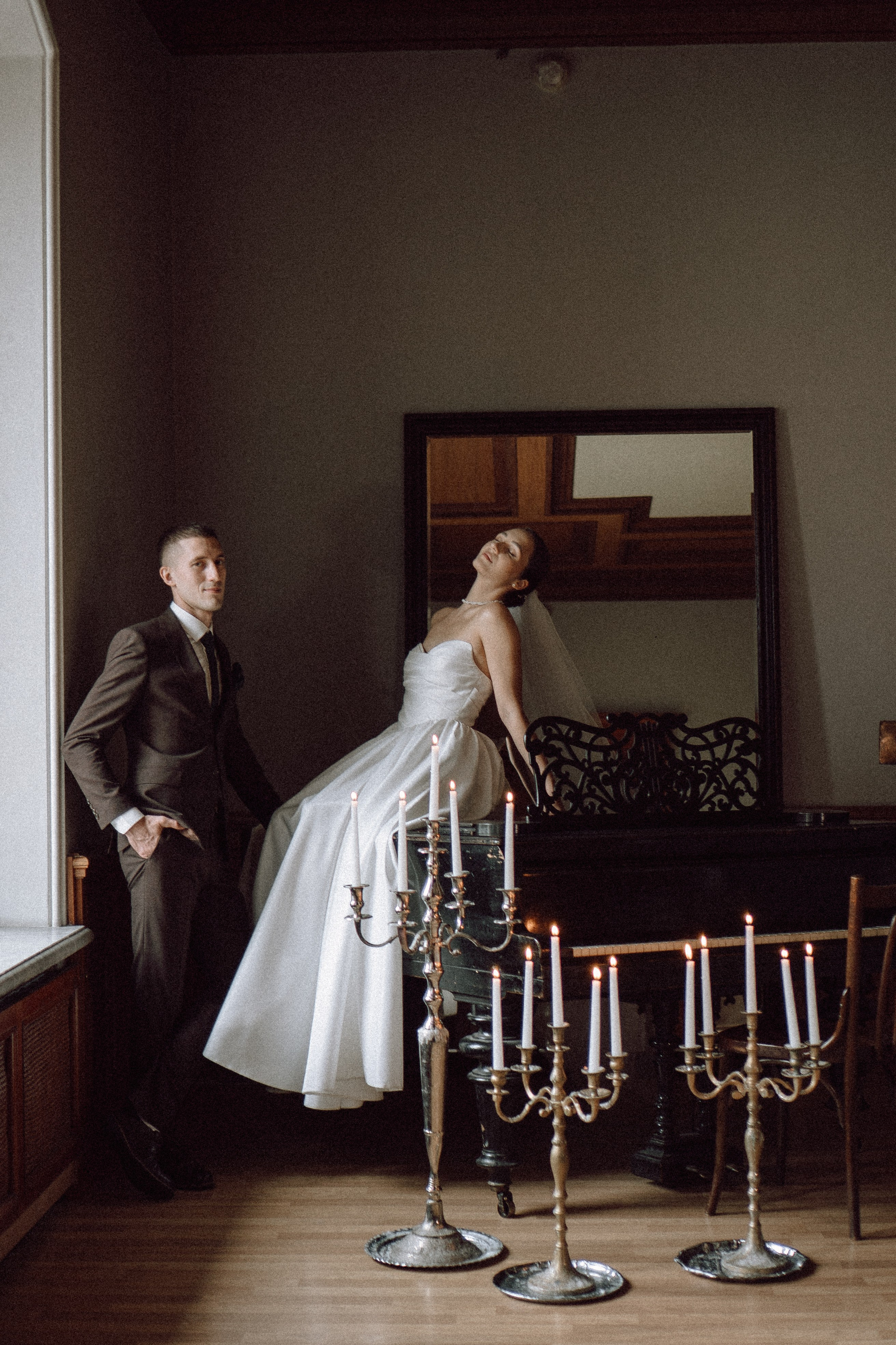 СВАДЕБНАЯ ПРОГУЛКА В САНТК-ПЕТЕРБУРГЕ (ИСАКИЕВСКИЙ СОБОР, ЗИМНЯЯ КАНАВКА, ЭРМИТАЖ И БОЛЬШАЯ МОРСКАЯ УЛИЦА). Профессиональный фотограф, Санкт-Петербург — Виктория Богомолова