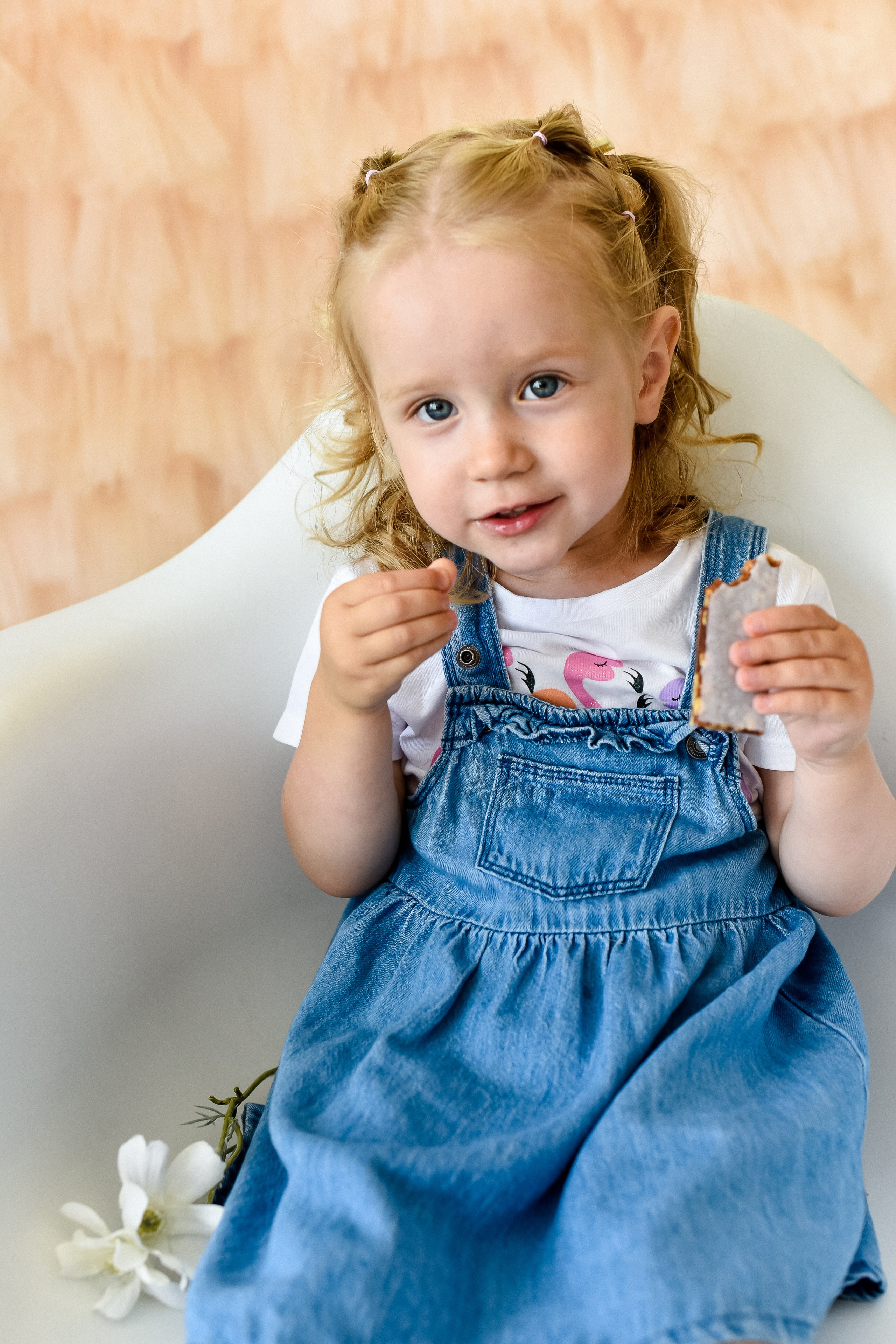 Анечке 2 годика