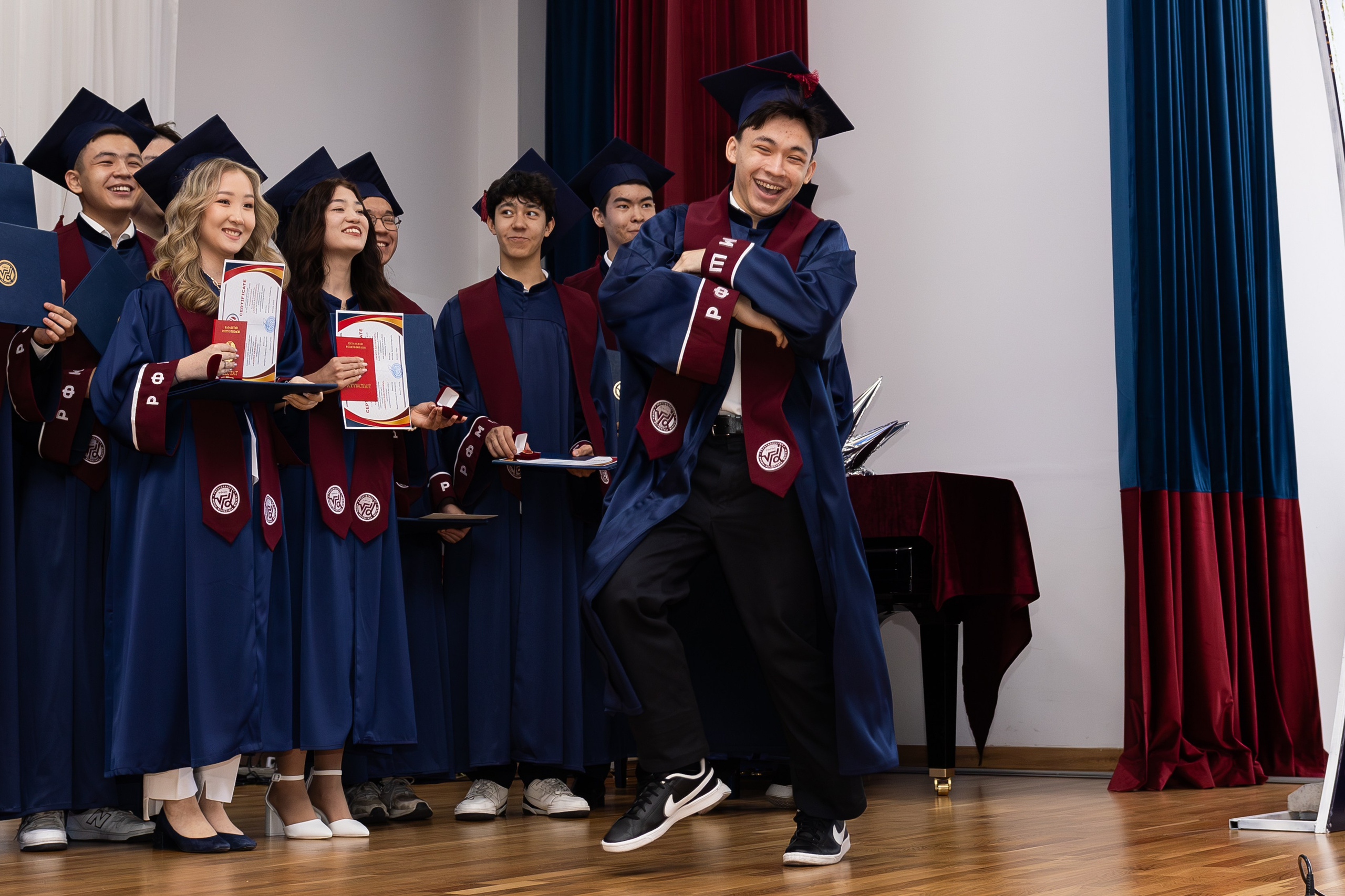 Вручениe | Линейка. Фото и видеосъемка в Алматы