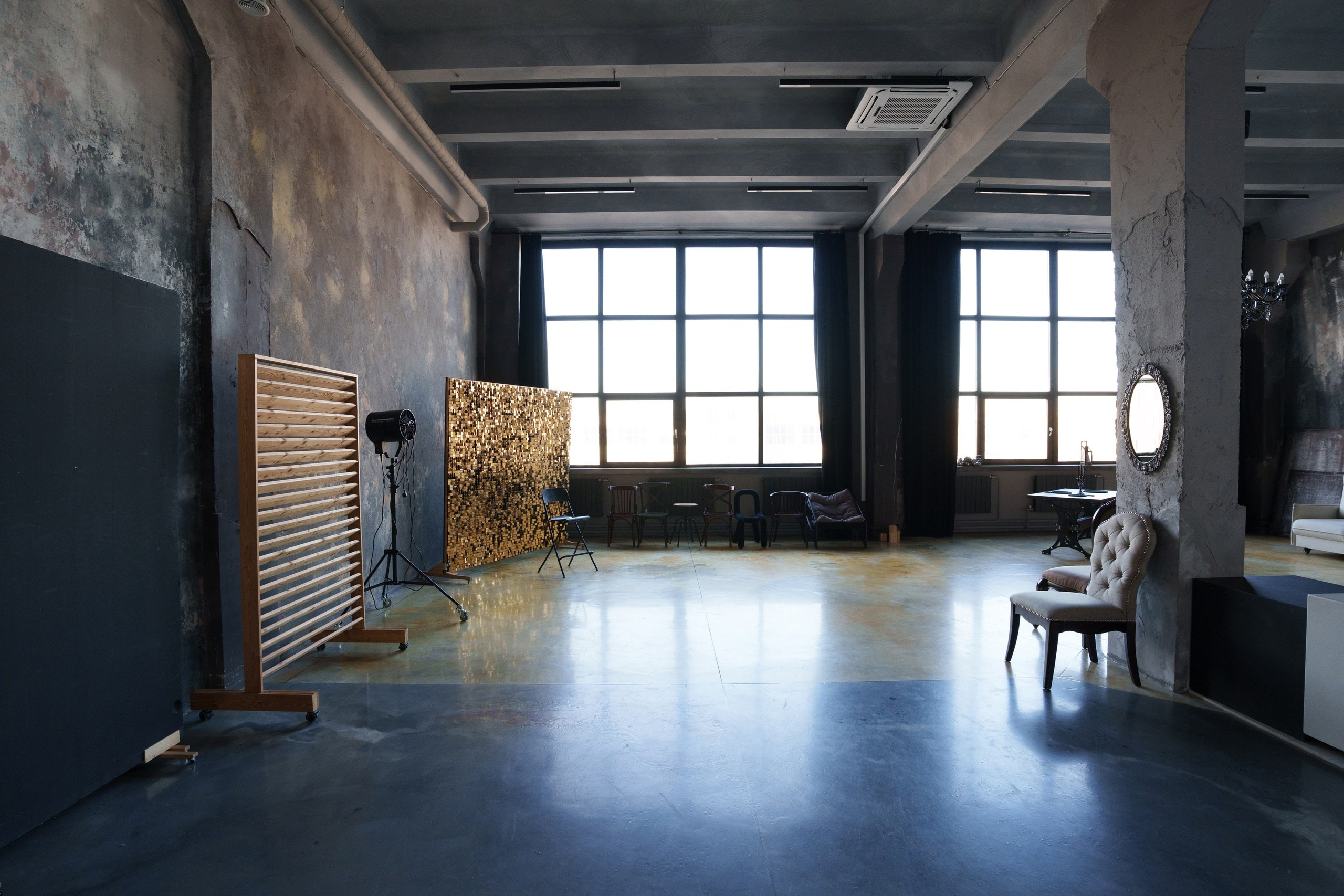 Студия Мун зал Лофт, 1800 руб. в час. Классный фотограф Красноярска Васильева Ирина