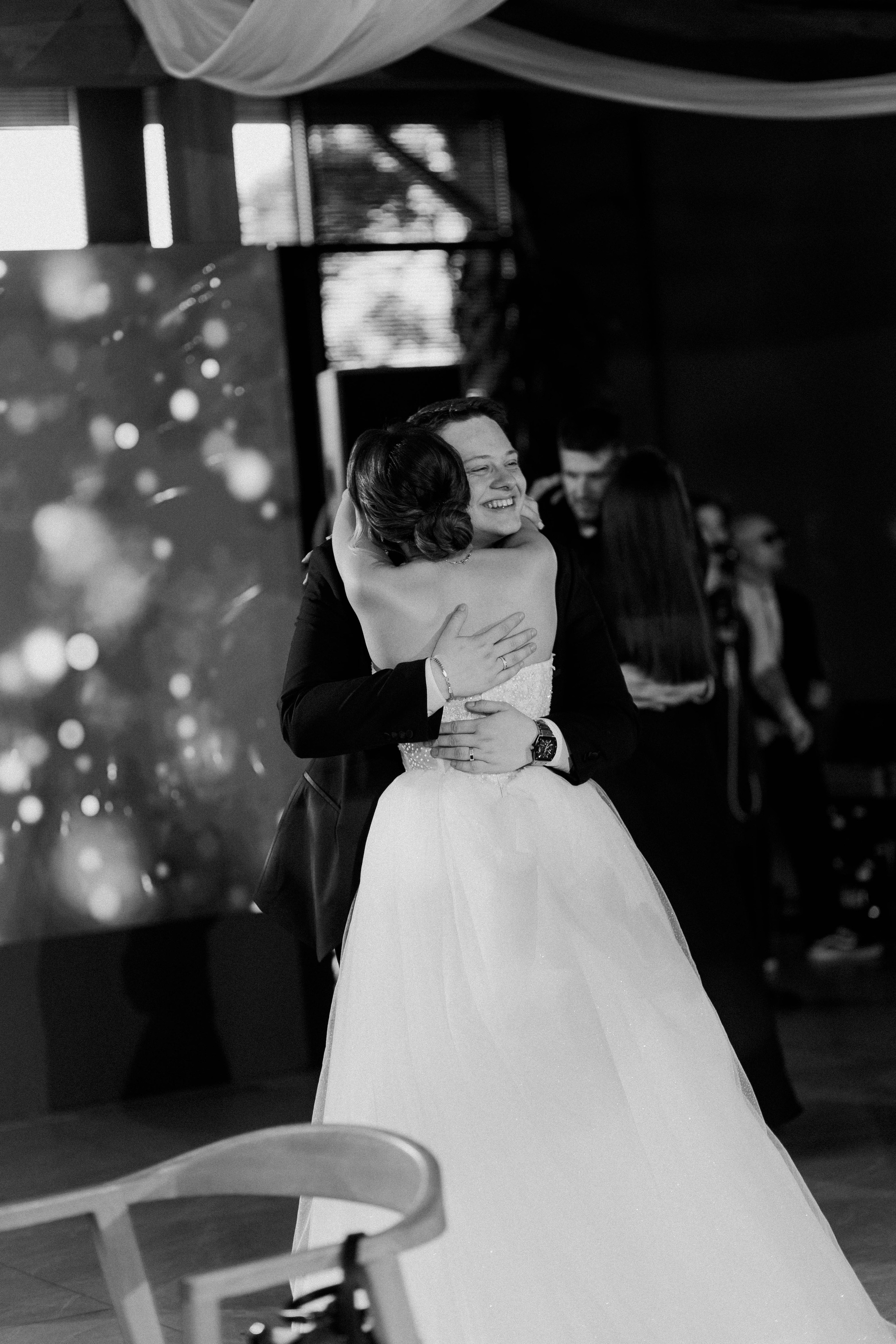 Свадебная история. Лесной Виладж. Свадебный и семейный фотограф Рассказова Виктория