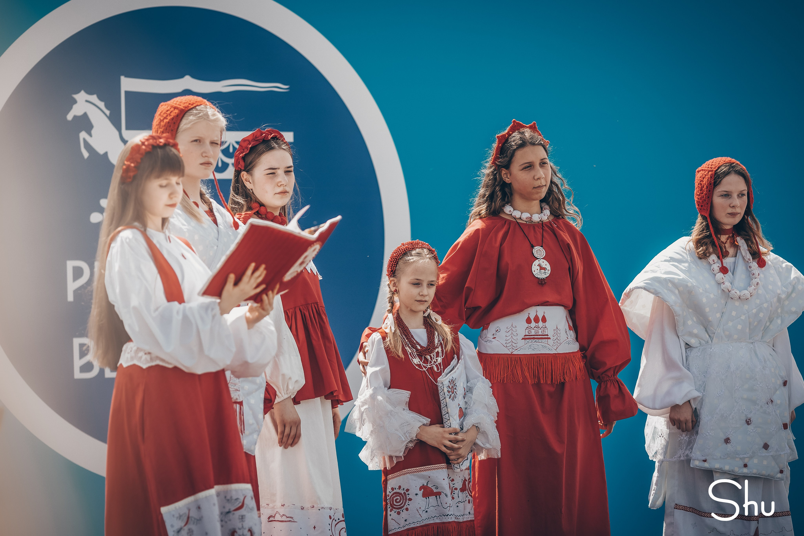 Село Холуй и фестиваль «Русская Венеция» | Расписные лодки и лаковая миниатюра