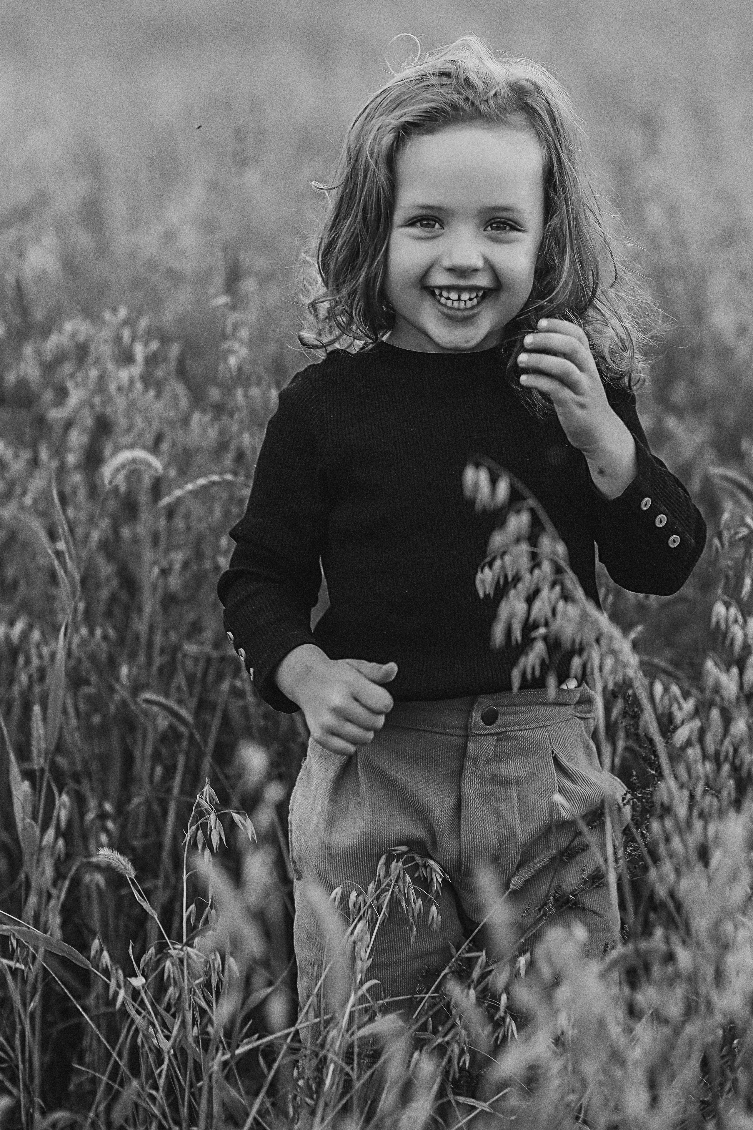 Поле. Семейный фотограф Тюмень, фотограф на роды Салмина Мария