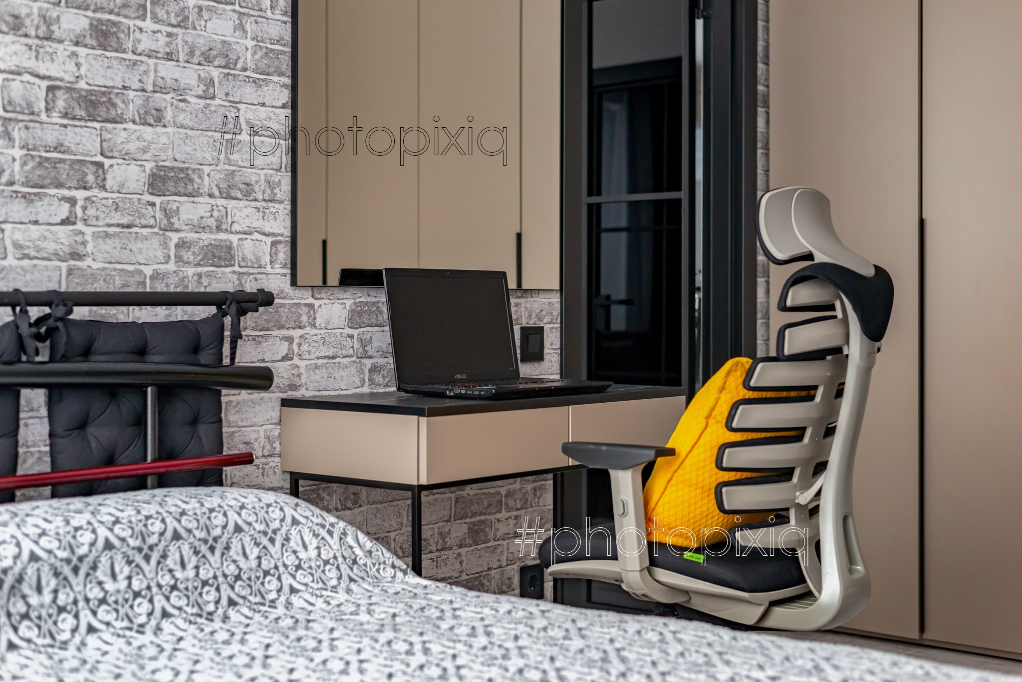 Интерьерный фотограф Кузнецов Сергей — квартира евротрешка фото для продажи в посёлке САМПО