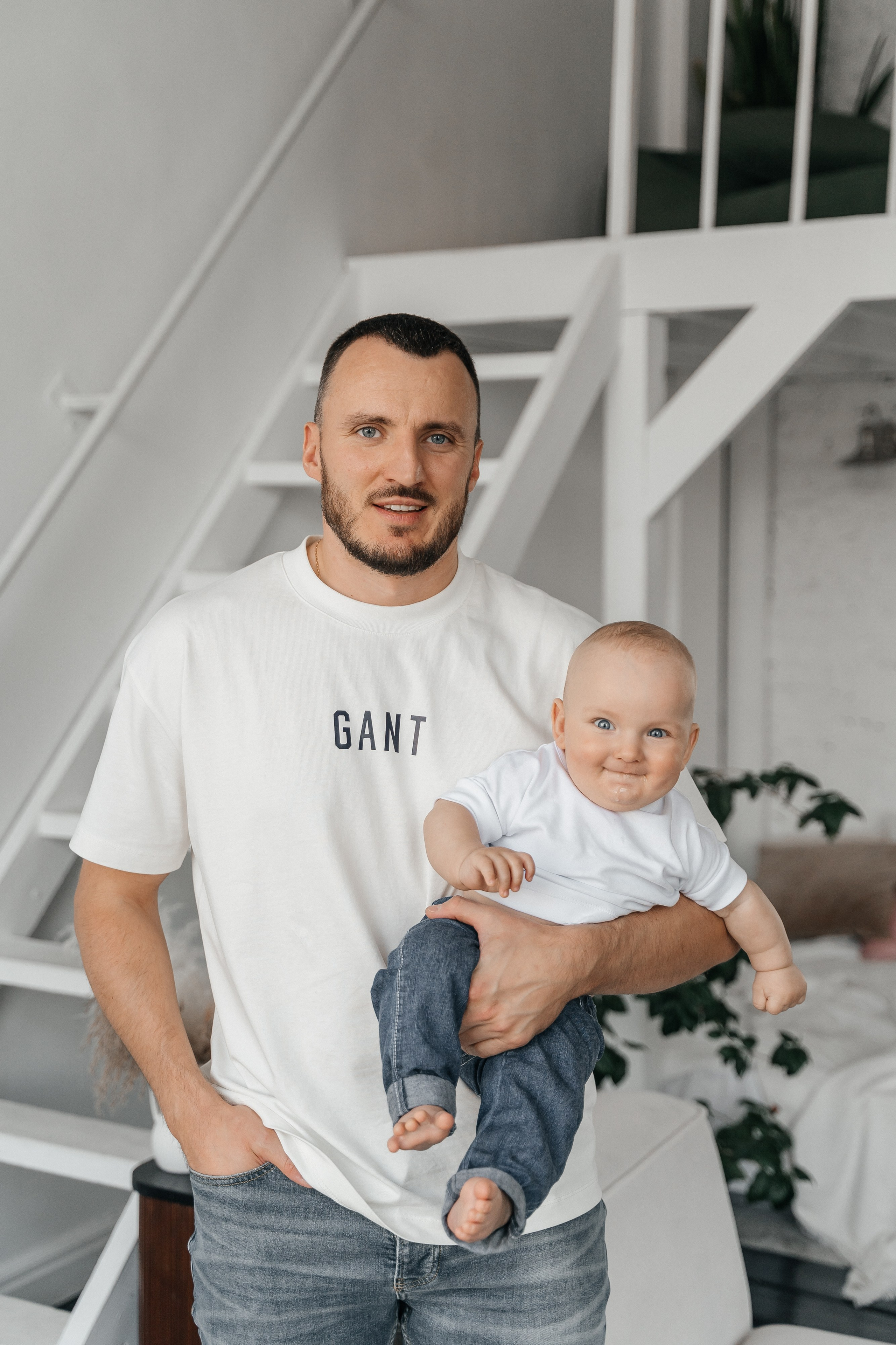 Саша, Юля и Лев. Волик Мария