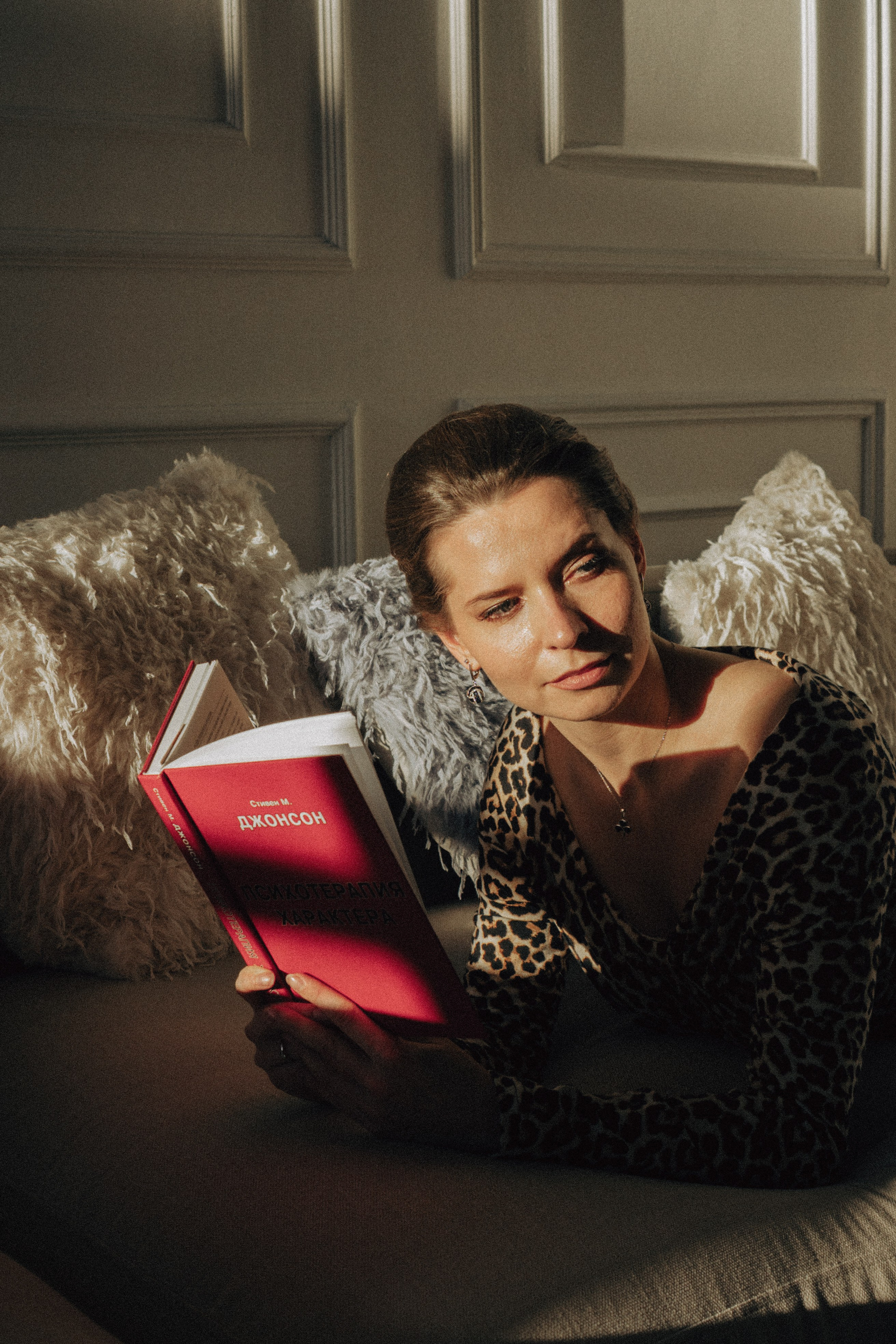 ФОТОСЕСИИЯ В СТУДИИ ДЛЯ ДЕВУШКИ ПСИХОЛОГА. Профессиональный фотограф, Санкт-Петербург — Виктория Богомолова