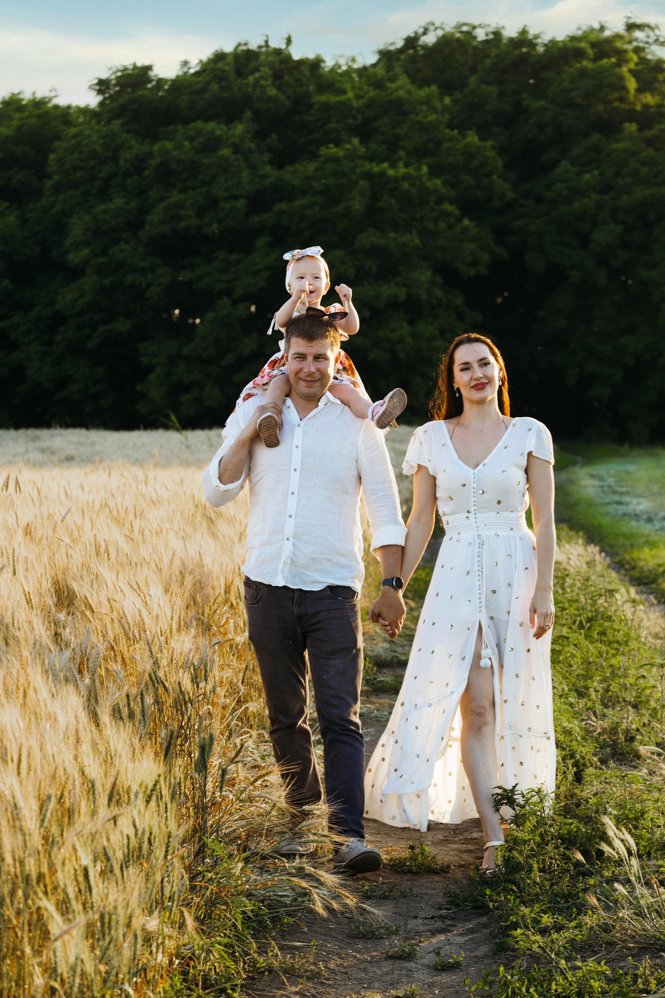 Семейная фотосессия в пшеничном поле. Свадебный и семейный фотограф в Краснодарском крае Мария Данилкина