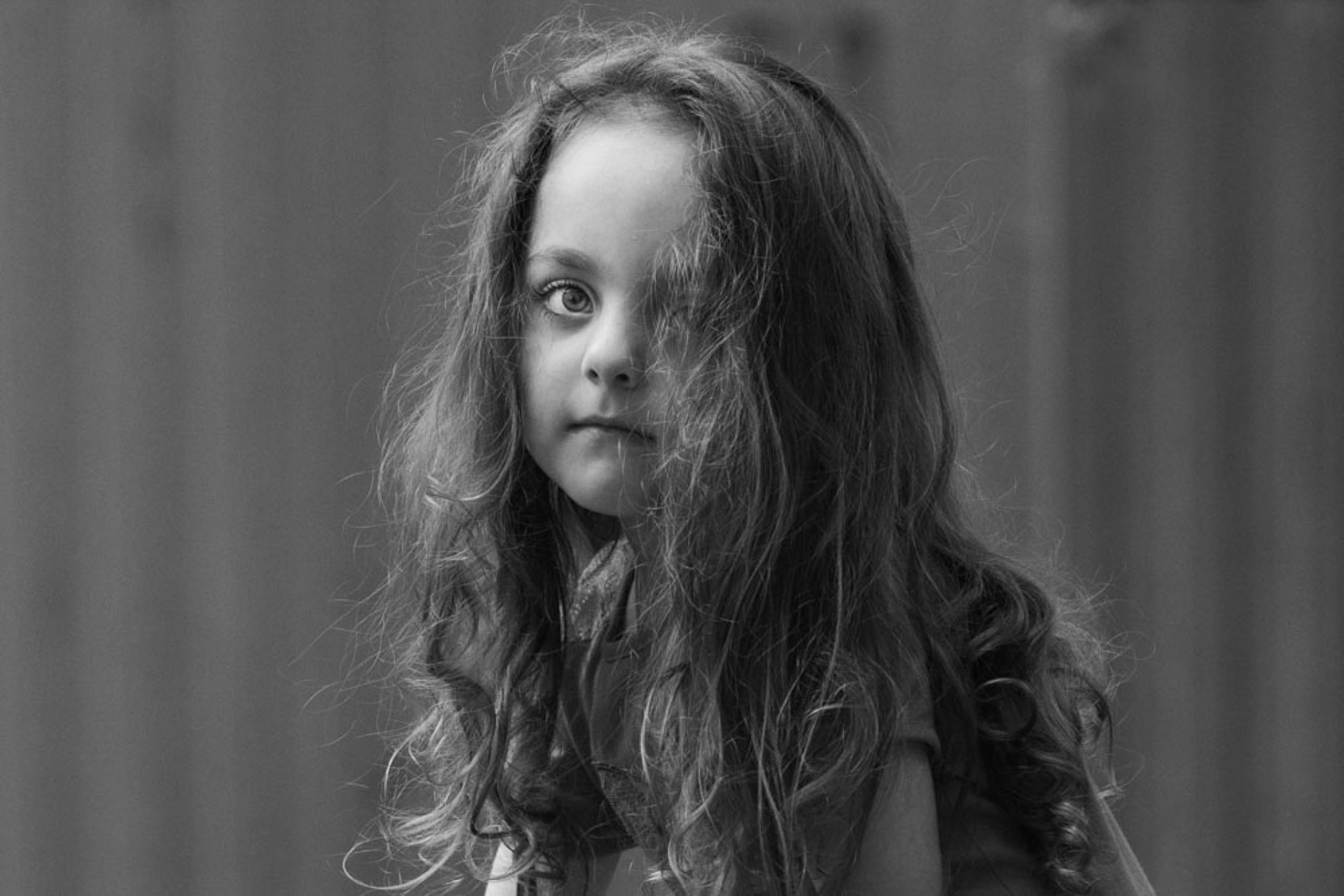 Живые моменты: детская фотосессия в кафе Санкт-Петербурга. Съемка на Васильевском острове