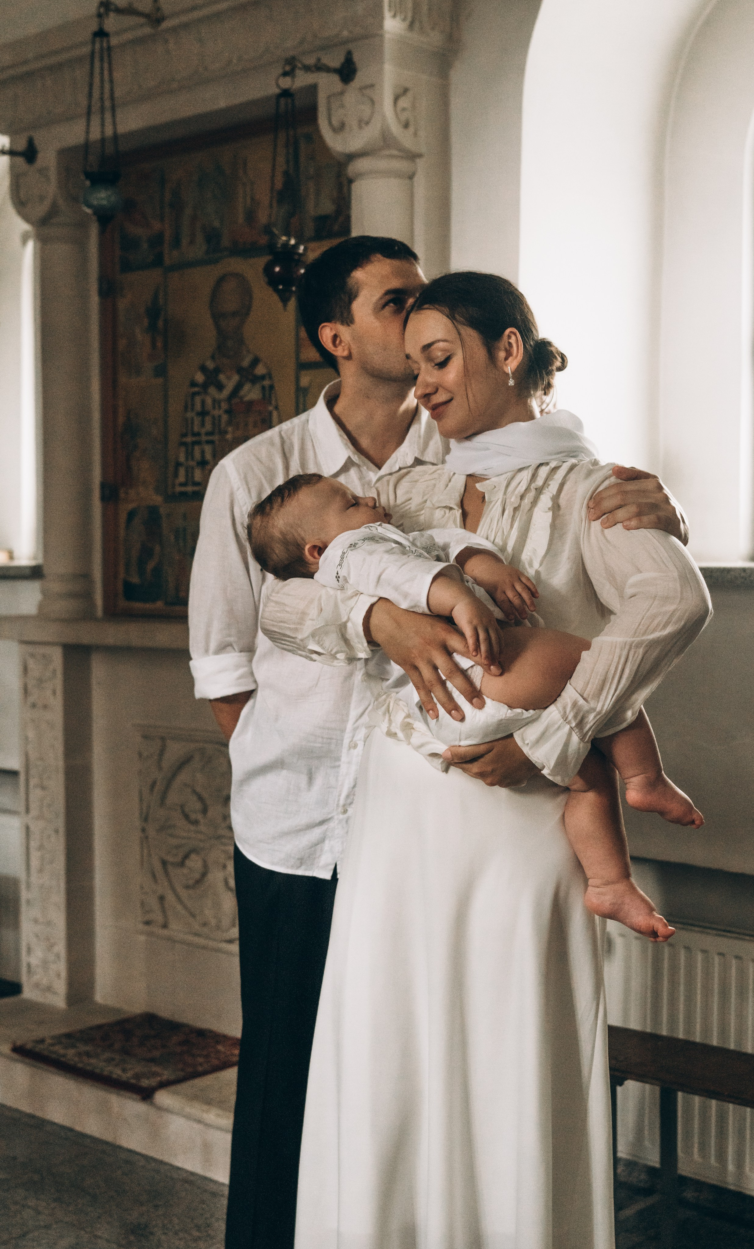 Таинство крещение в Москве. Семейный, ньюборн фотограф, фотограф на роды в Москве, Виктория Тюльдюкова