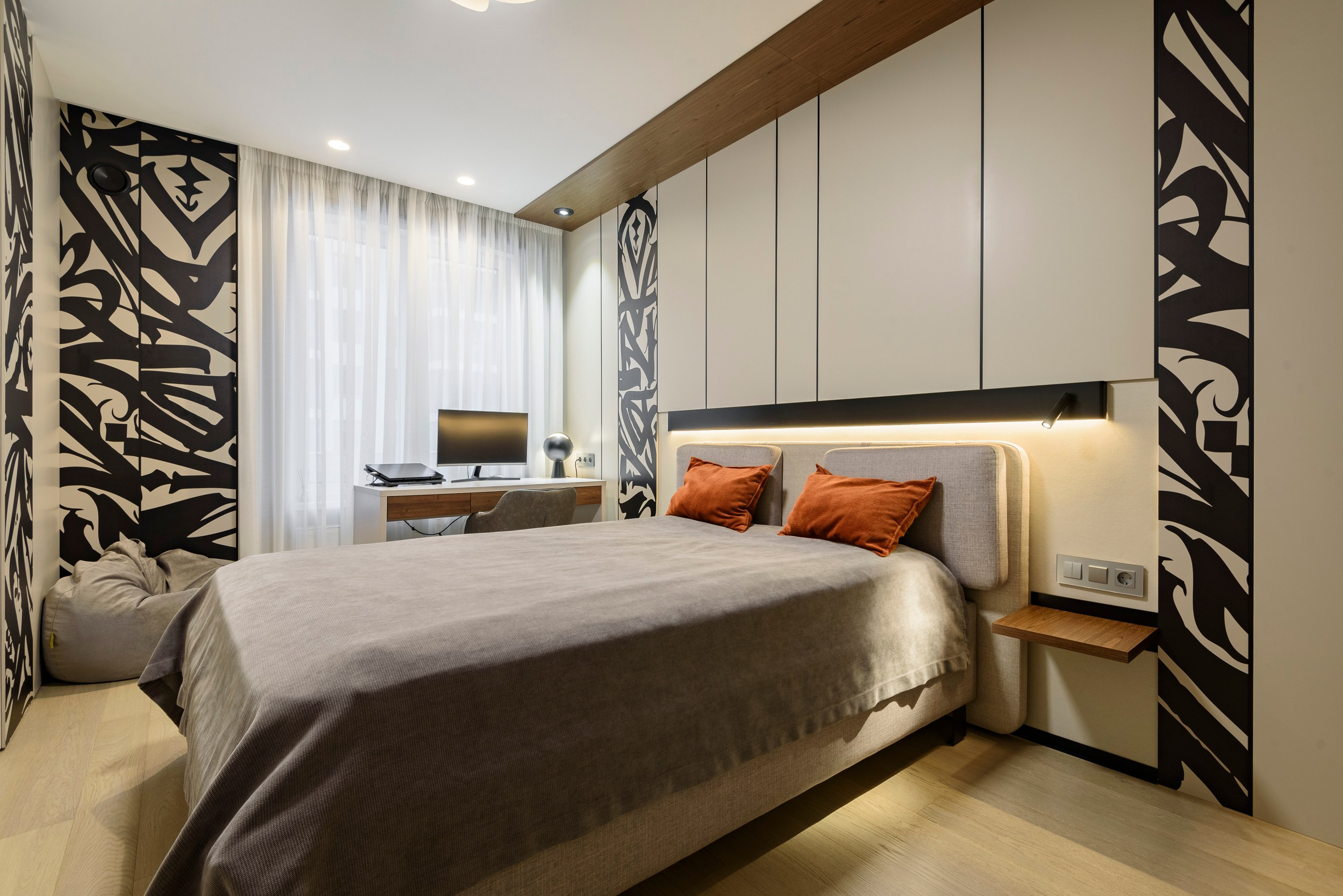 Apartments. Антон Журављев