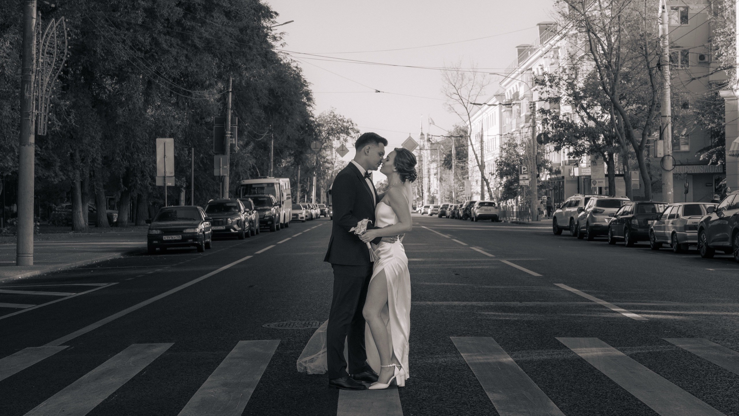 Валерия и Михаил. Утро, прогулка и атмосфера дня. Артём Костин — свадебный видеограф в Воронеже | KOSTIN EDIT