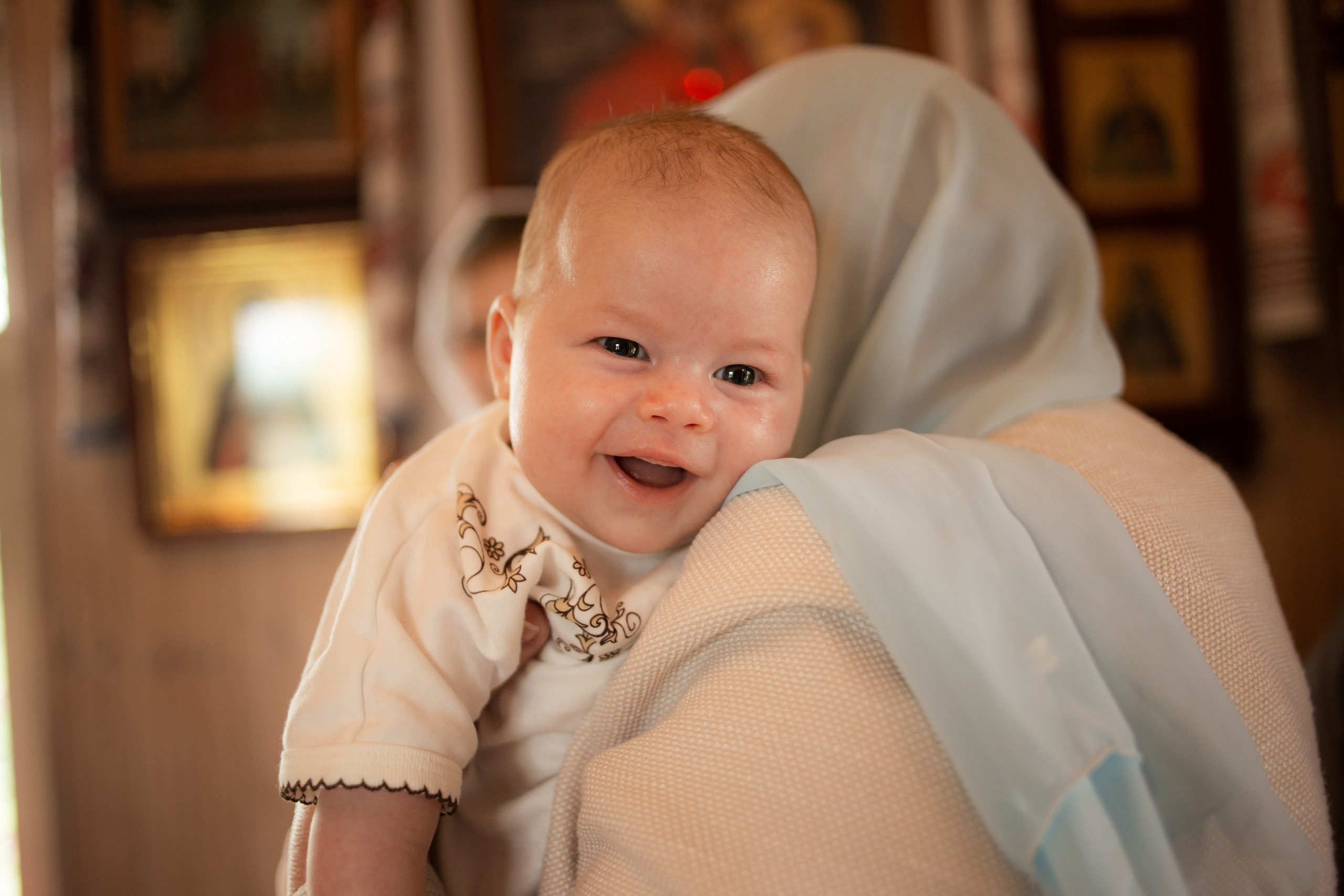 Крещение одной сладкой малышки. Фотограф СПб Юлия Ерошевская, предметный фотограф