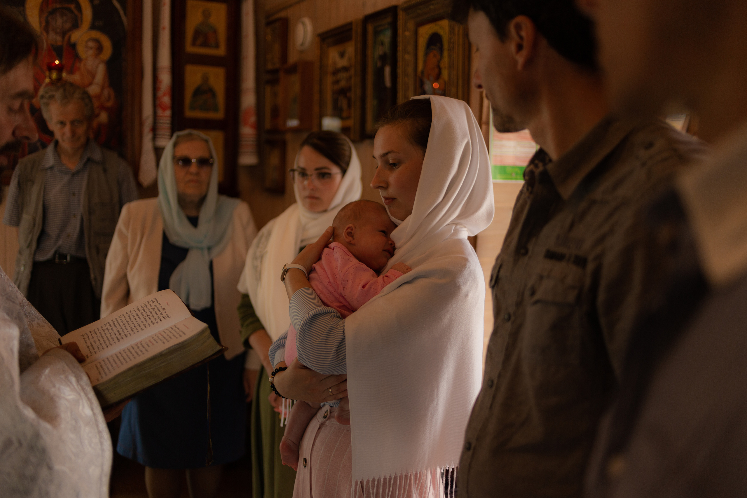 Крещение одной сладкой малышки. Фотограф СПб Юлия Ерошевская, предметный фотограф