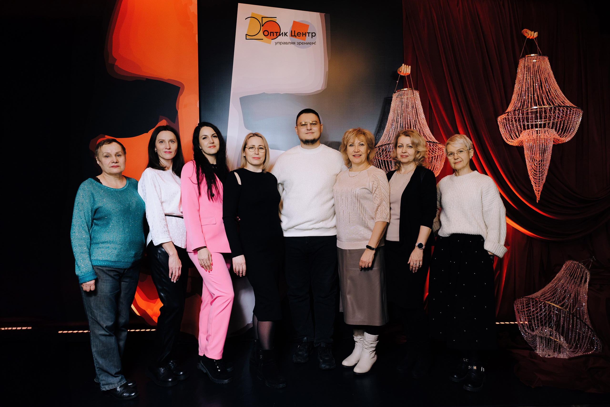 СПЕКТАКЛЬ «ВОЛШЕБНЫЕ ОЧКИ» ОПТИК-ЦЕНТР. Репортажный фотограф Зуев Роман г. Челябинск