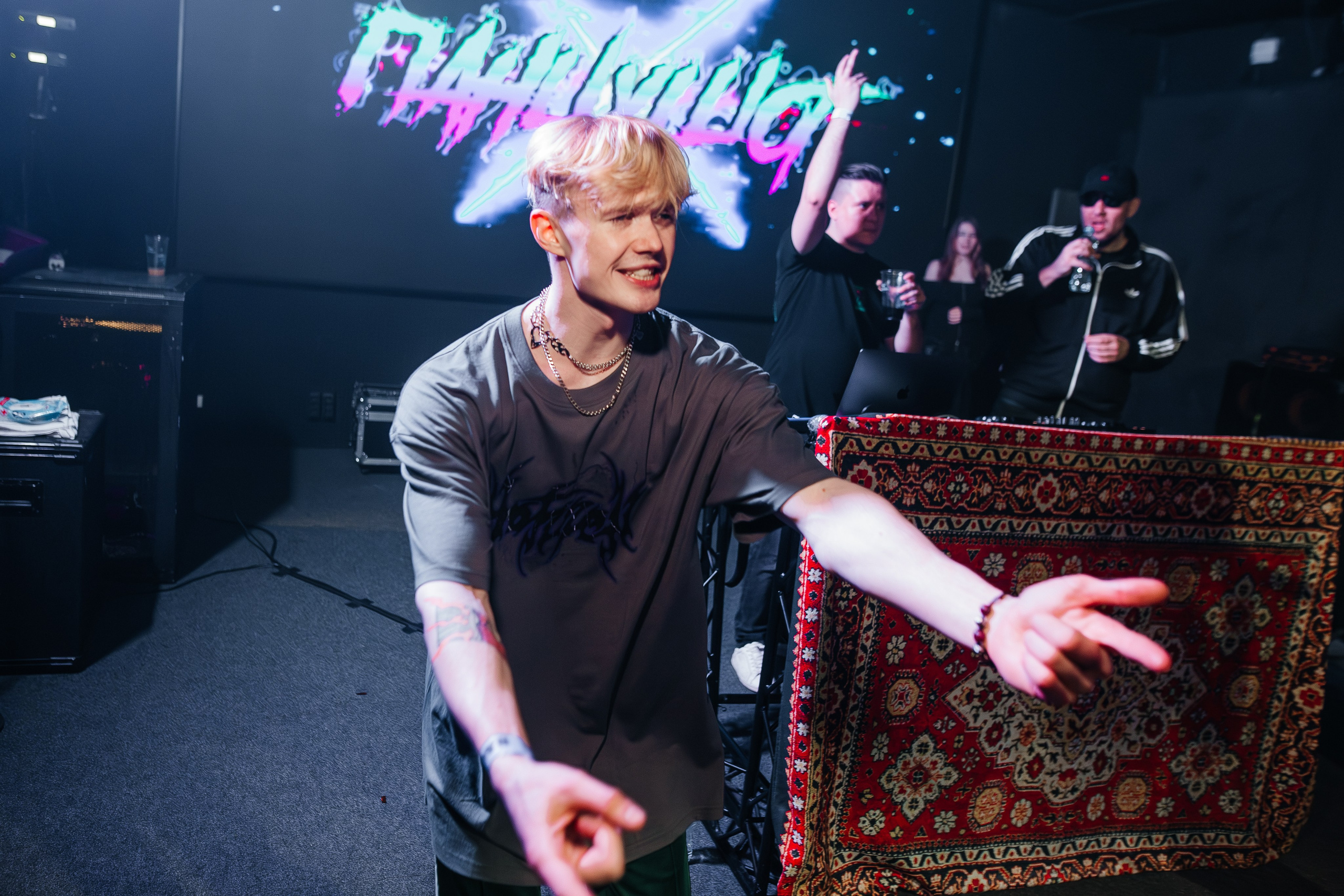 Хрися и Hotzzen. Pravda. 03.05.2025. Главная