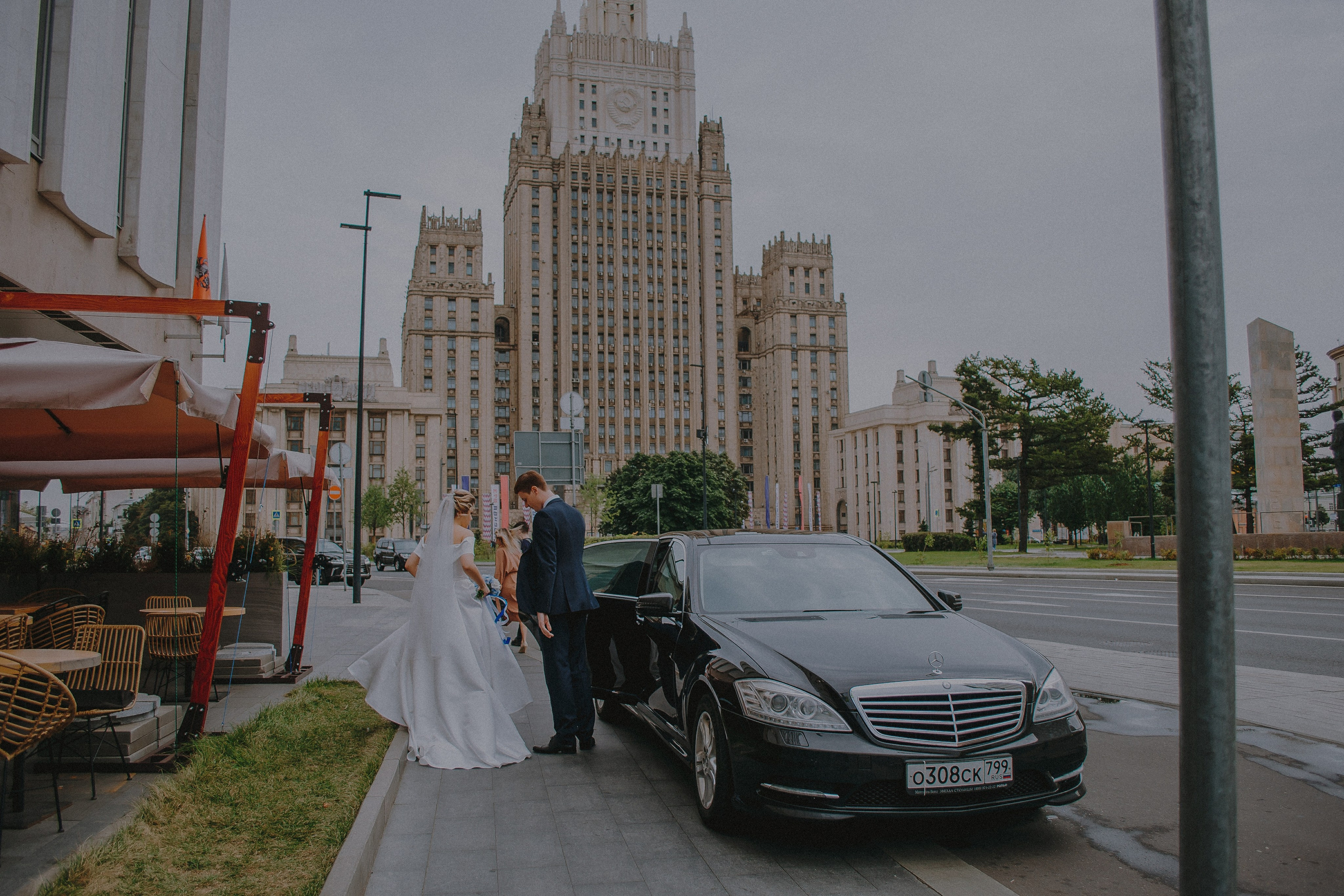 Love.txt: В плену прикосновений. Свадебный и семейный фотограф в Москве Сажина Кристина КиМ. Свадебный оператор в Москве Сажин Максим